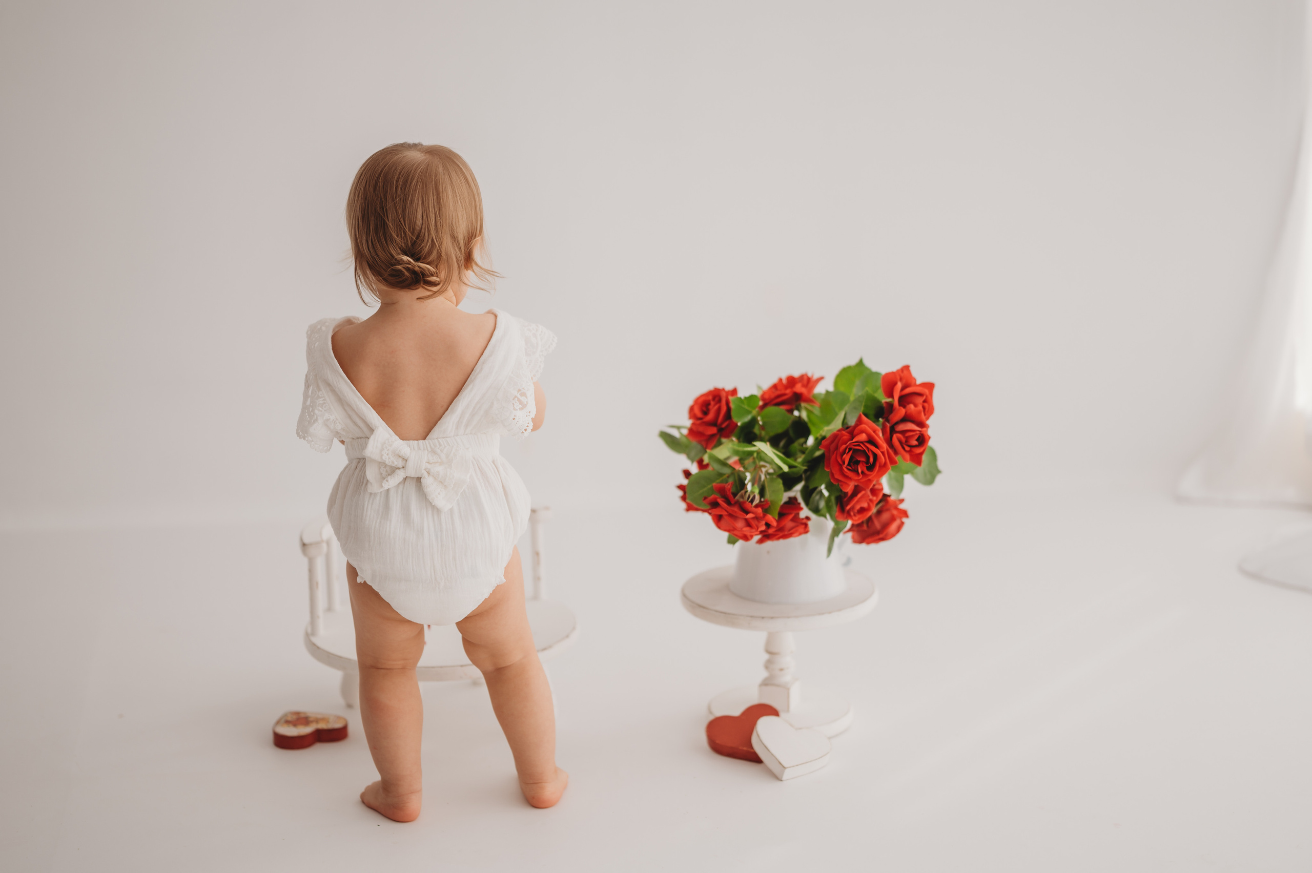 Викуля и клубничка. Детский и семейный фотограф Ирина Гладких