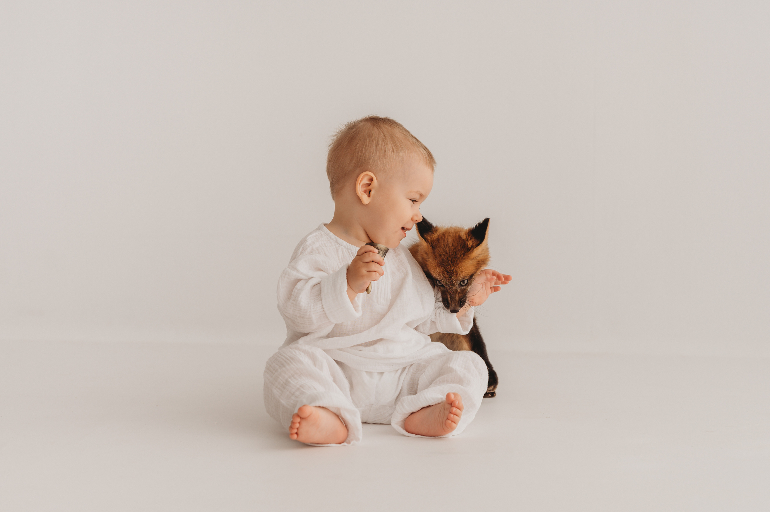 Ромочка и лисичка. Детский и семейный фотограф Ирина Гладких