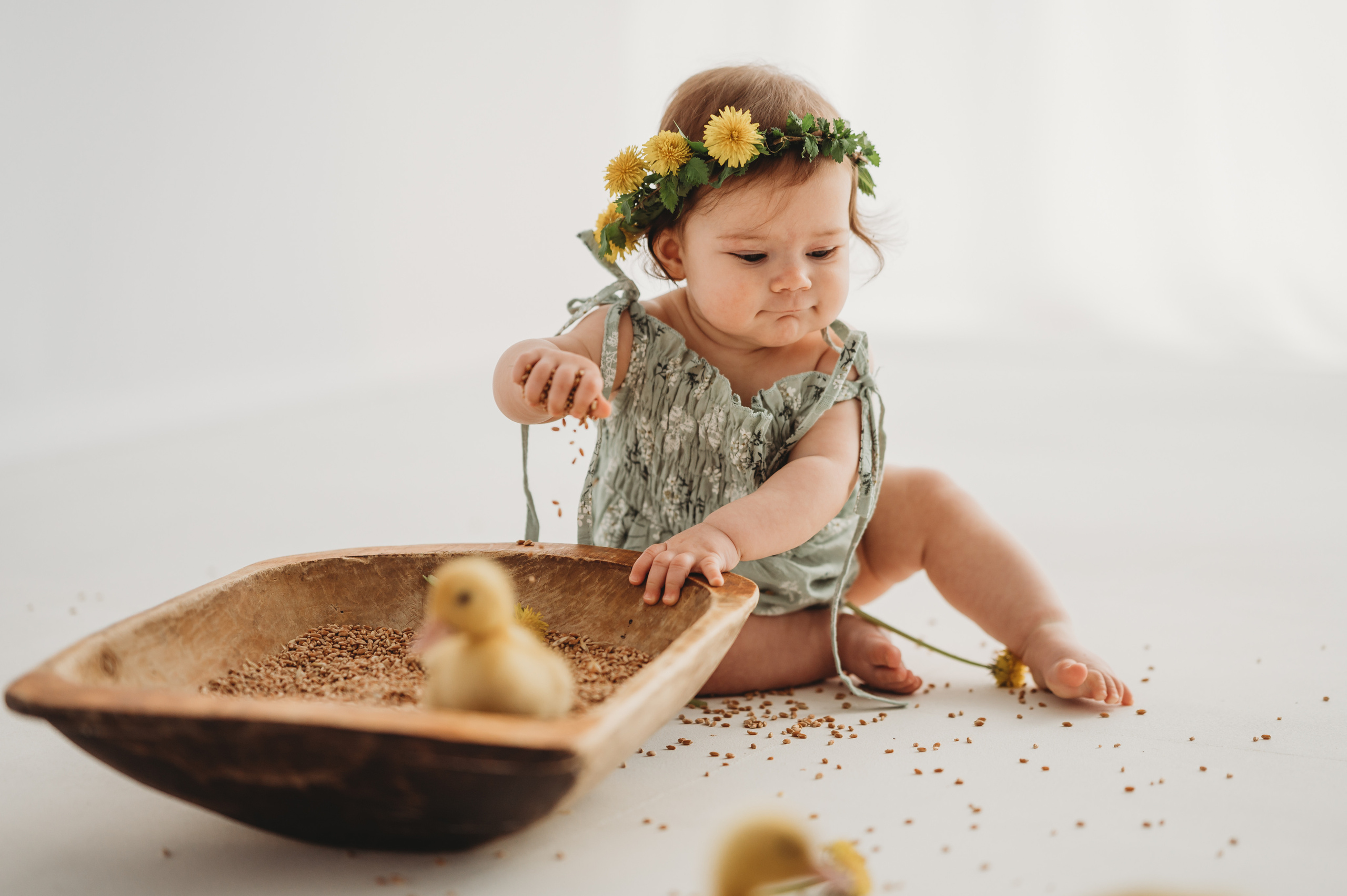 Оливия и утята. Детский и семейный фотограф Ирина Гладких