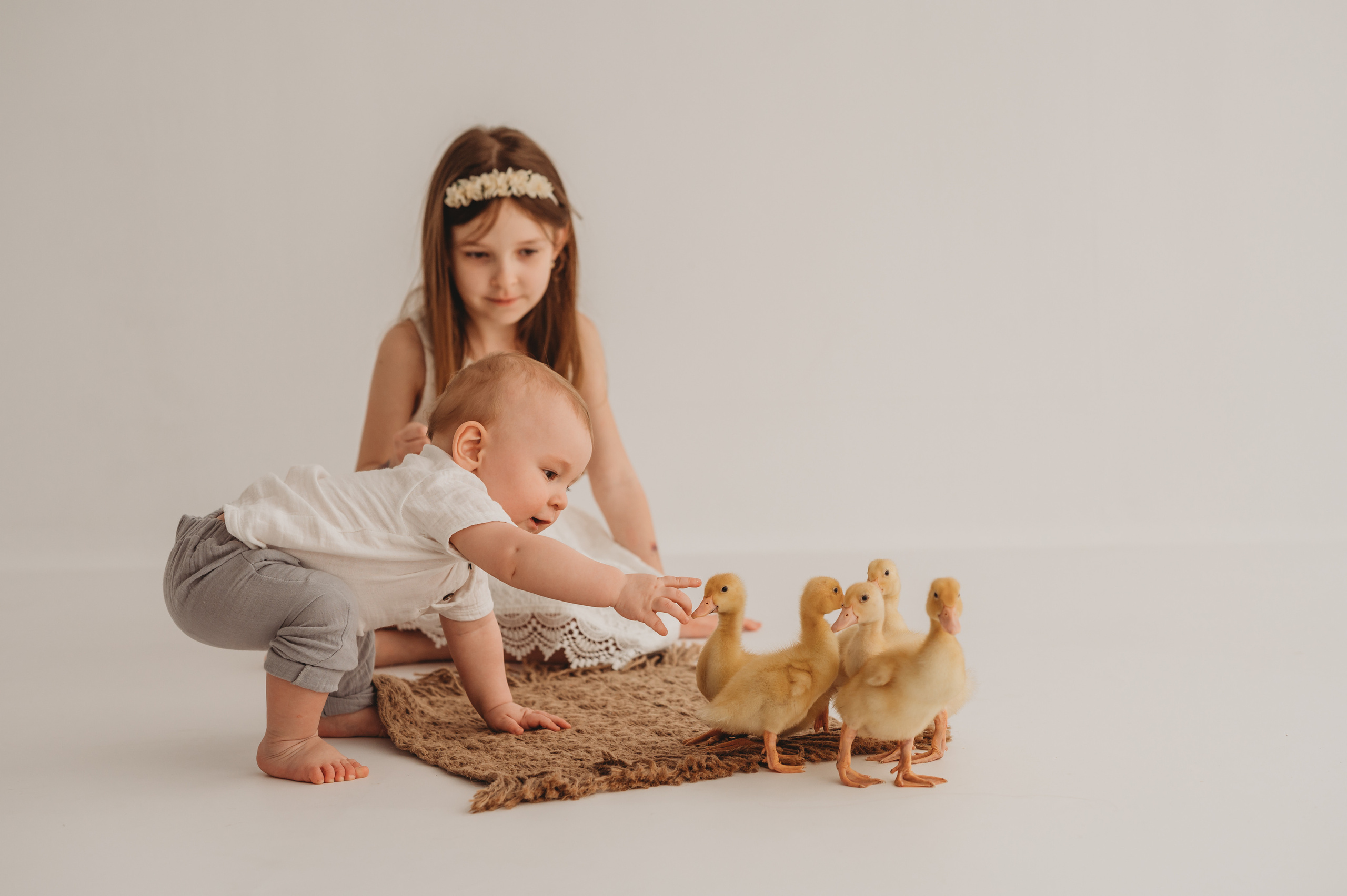 Артемий, София и утята. Детский и семейный фотограф Ирина Гладких