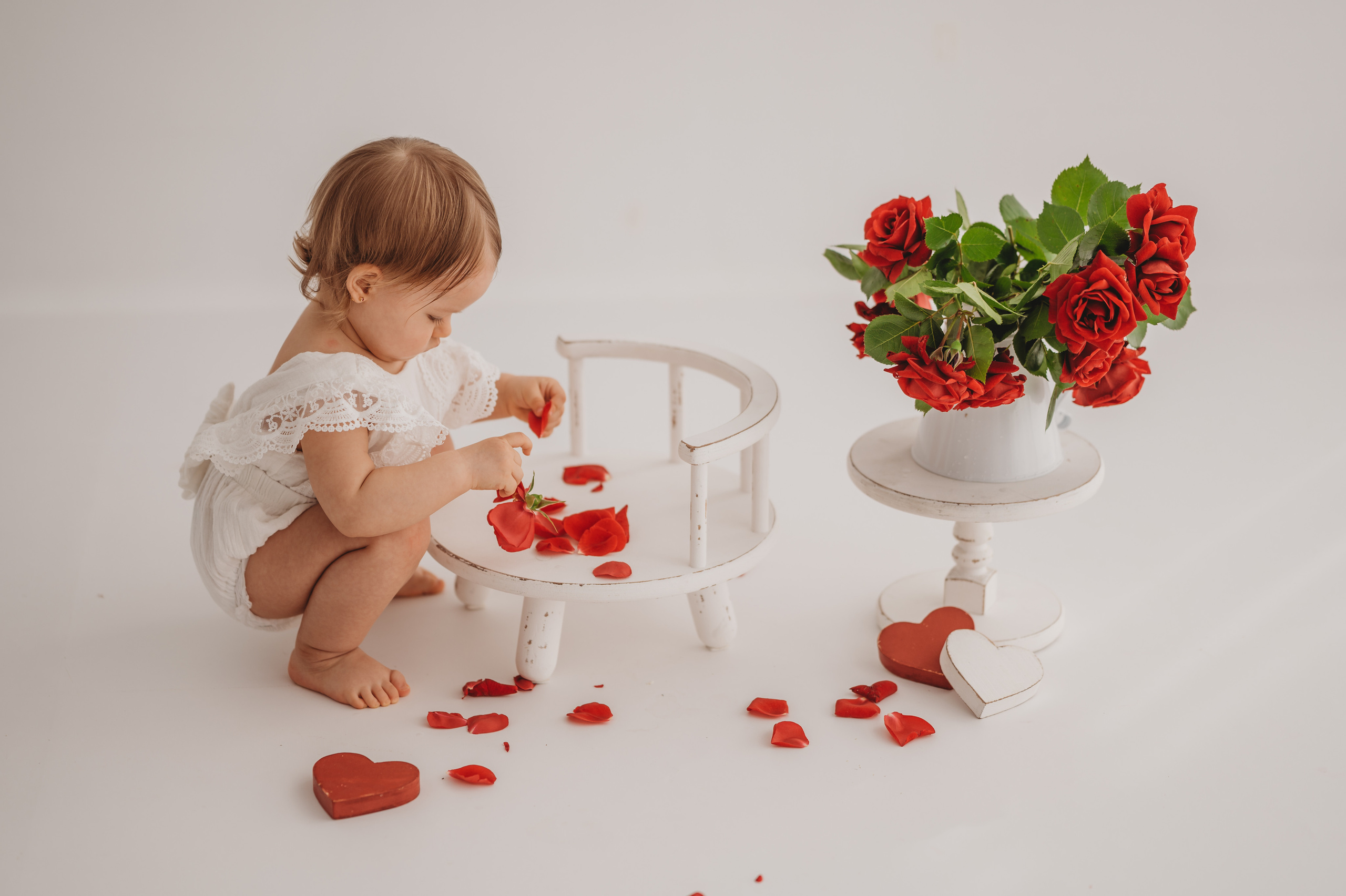 Викуля и клубничка. Детский и семейный фотограф Ирина Гладких