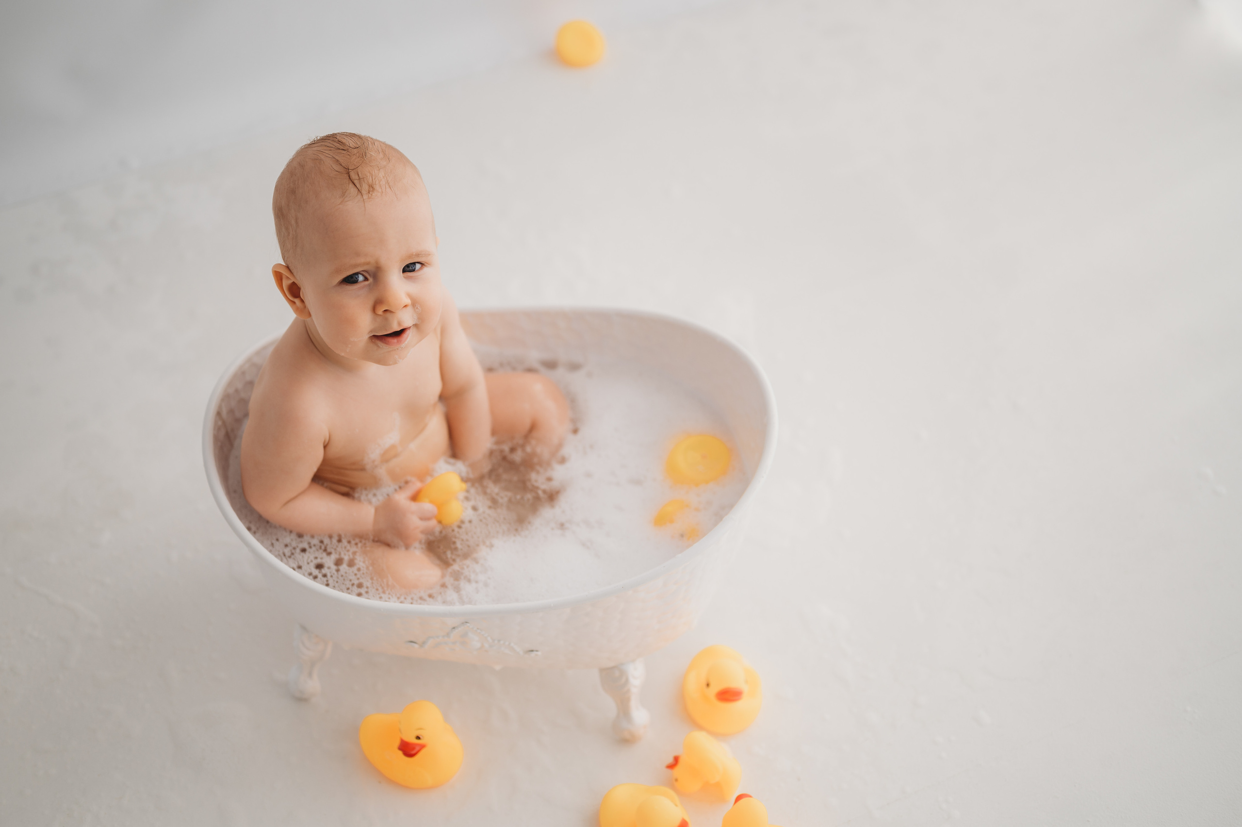 Тимоша и утята. Детский и семейный фотограф Ирина Гладких