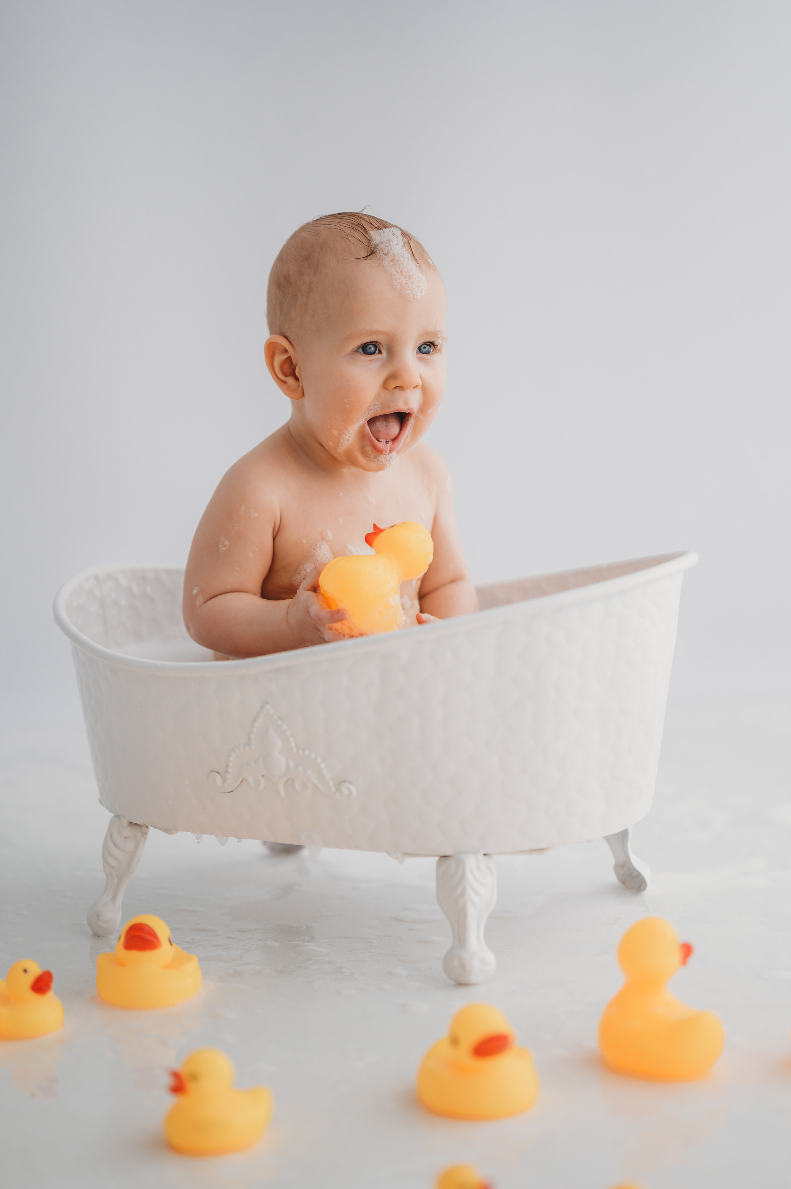 Тимоша и утята. Детский и семейный фотограф Ирина Гладких