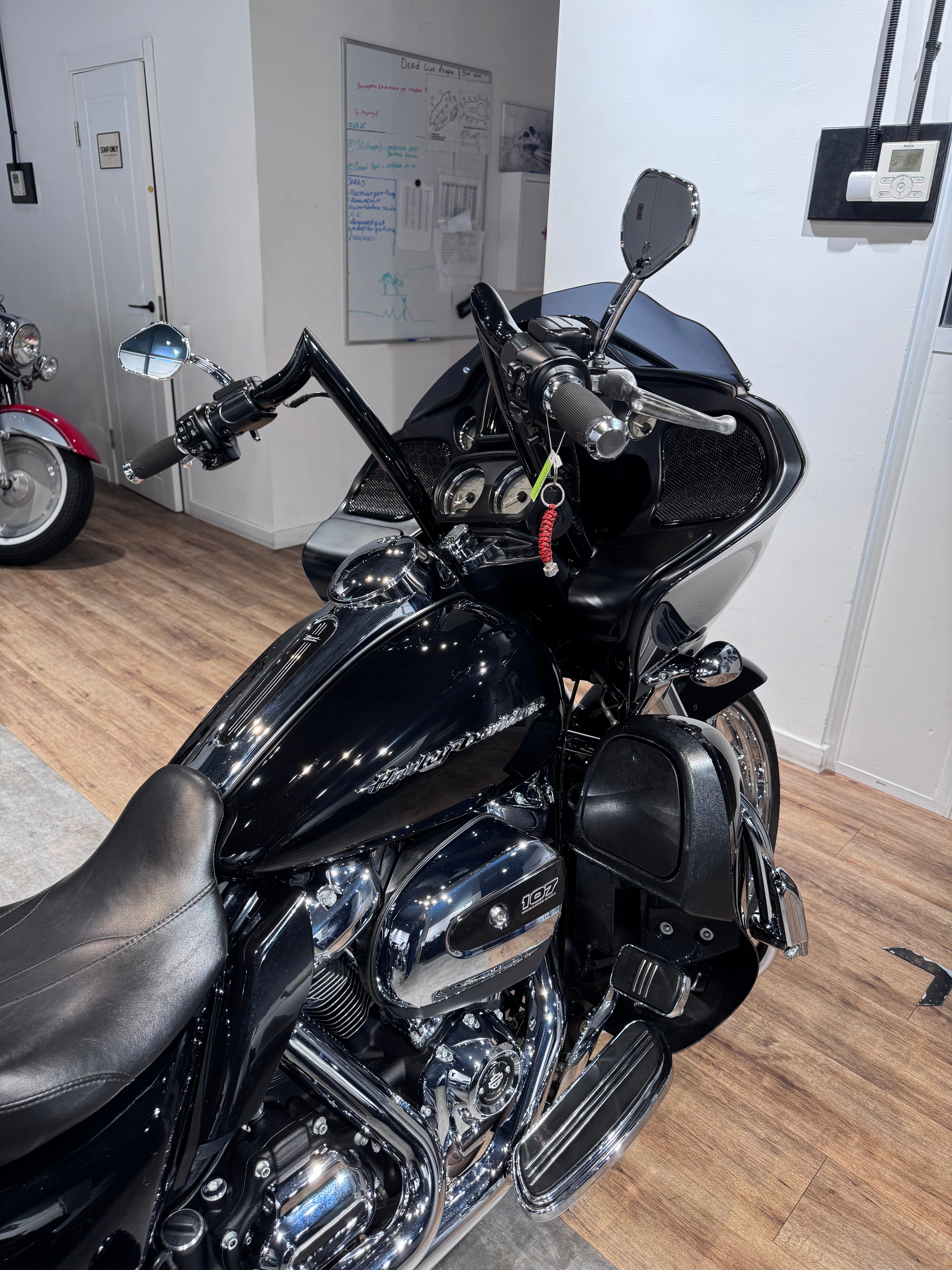 2020 Road Glide F47 Arlen Ness. Hello Davidson, Москва. Только хорошие мотоциклы…