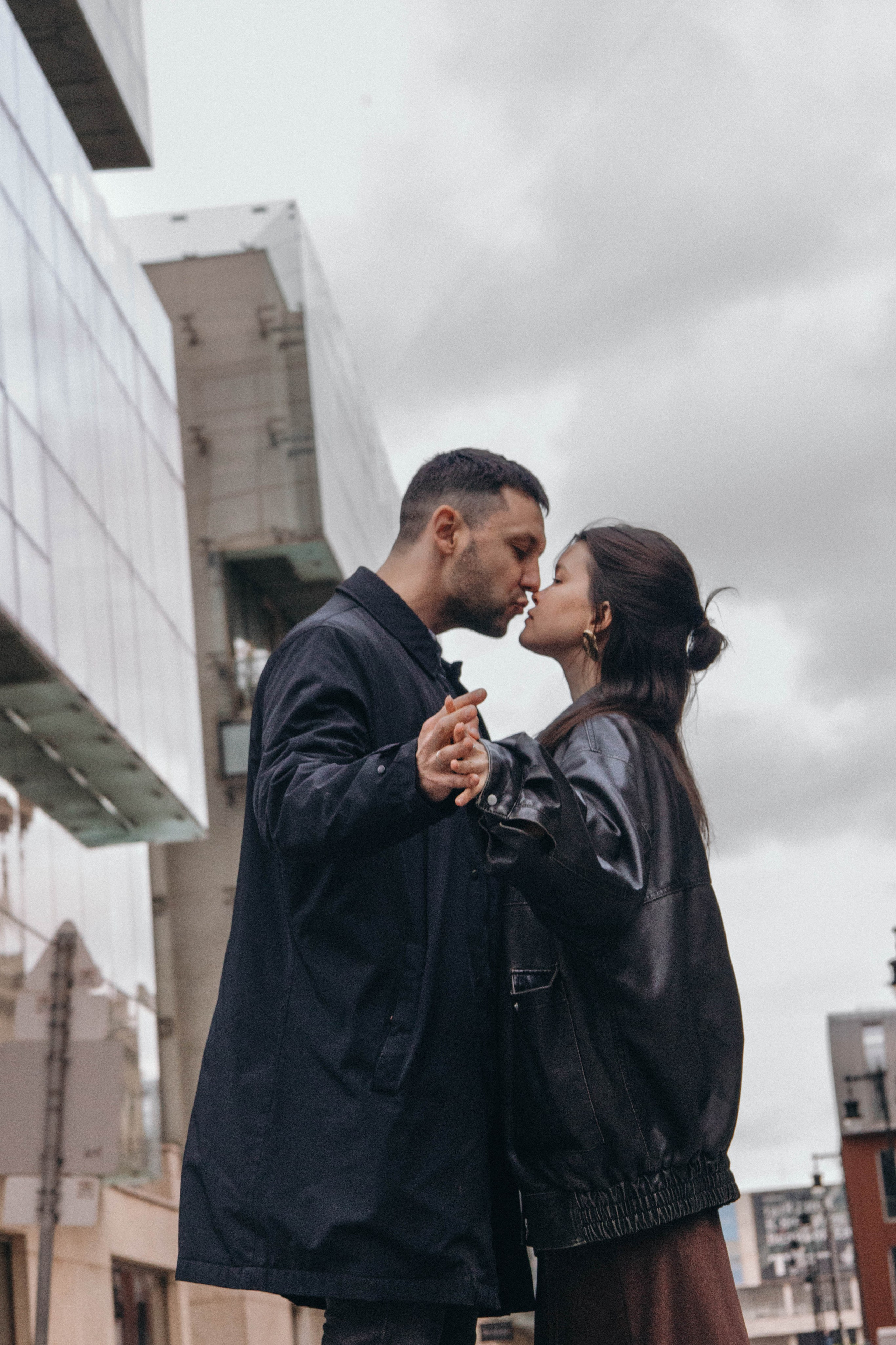 Лавстори на улицах Москвы. Семейный фотограф Химки — Москва