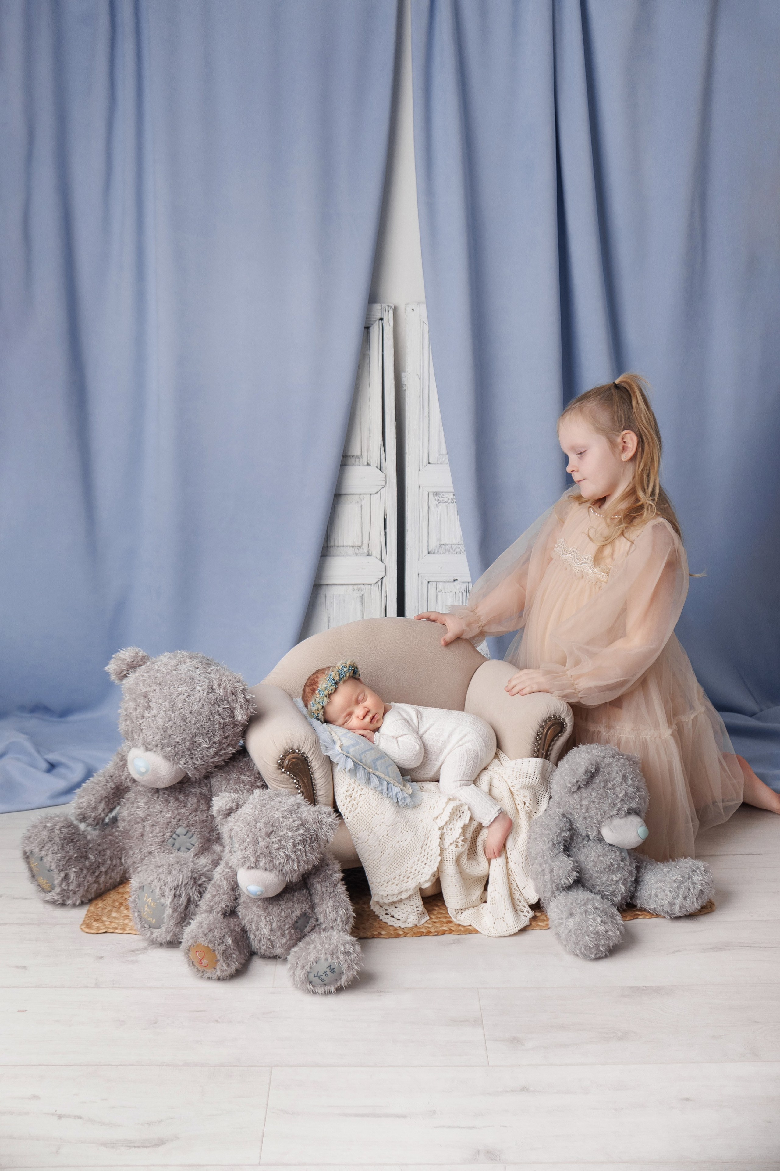 Девочки (Классика Newborn). Детский, семейный и фотограф новорождённых в Ярославле Анна Салова