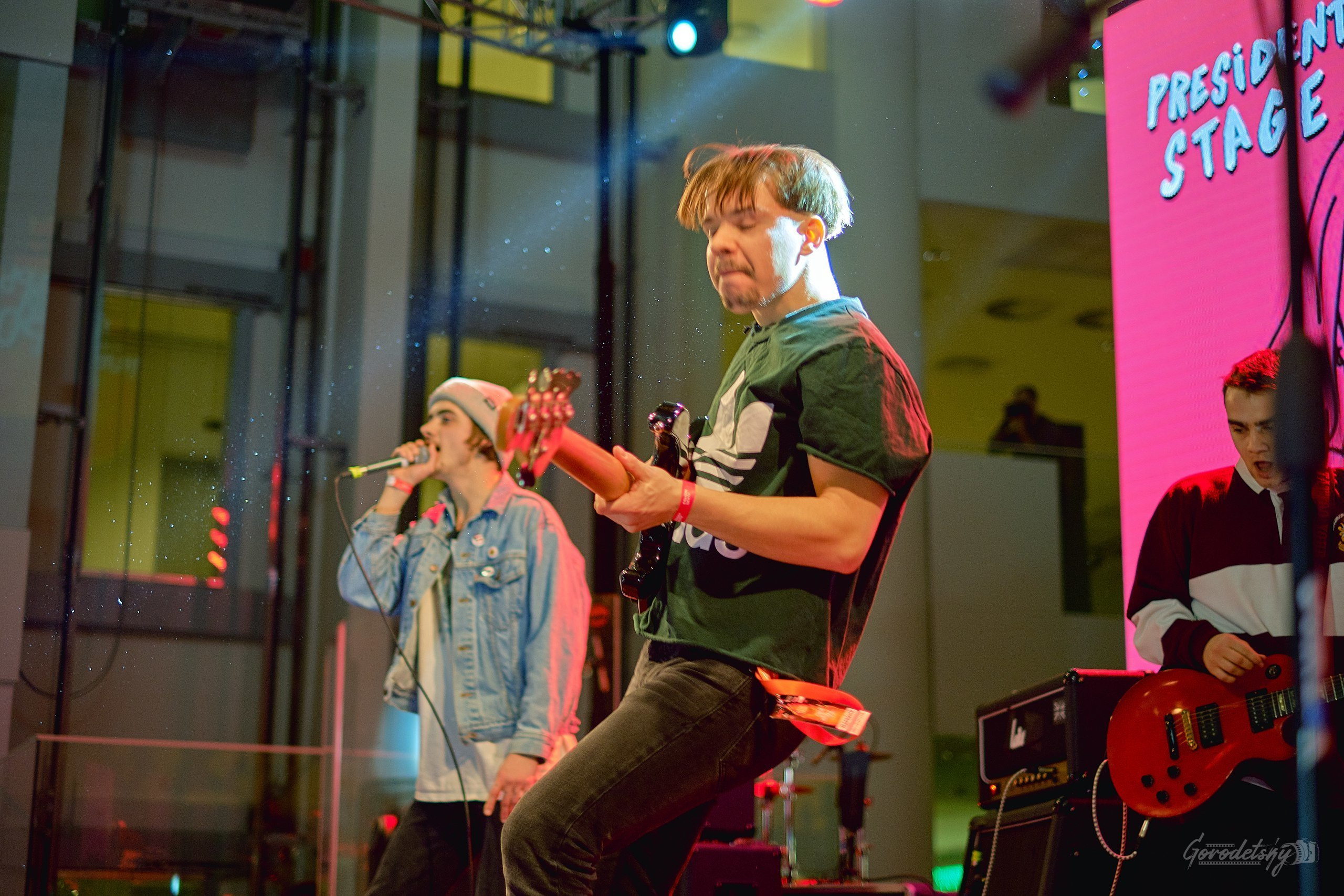 Пошлая Молли, фото с концерта. Фотограф в Екатеринбурге Юра Сахар. Профессиональный фотограф в Екатеринбурге Юра Сахар