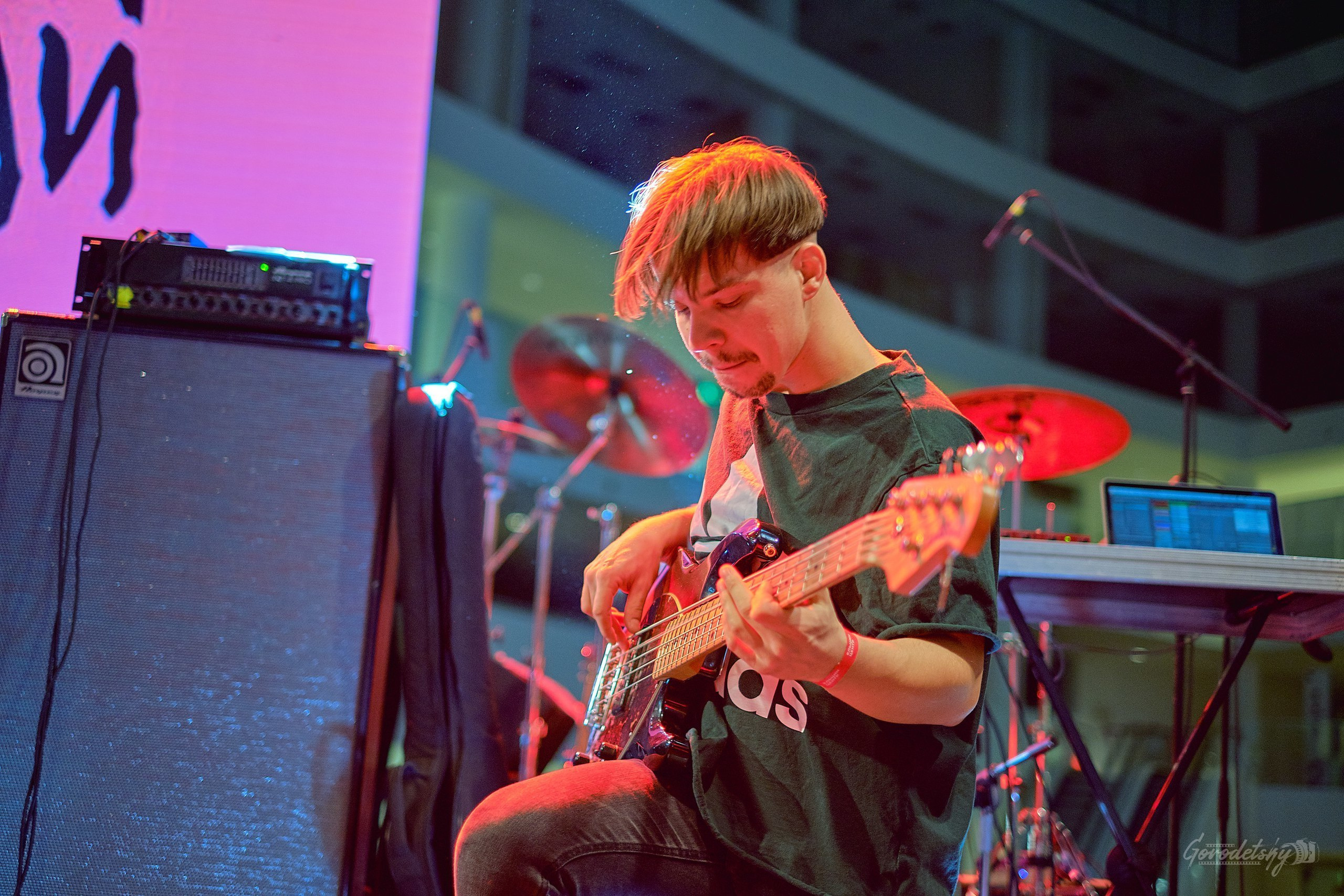 Пошлая Молли, фото с концерта. Фотограф в Екатеринбурге Юра Сахар. Профессиональный фотограф в Екатеринбурге Юра Сахар