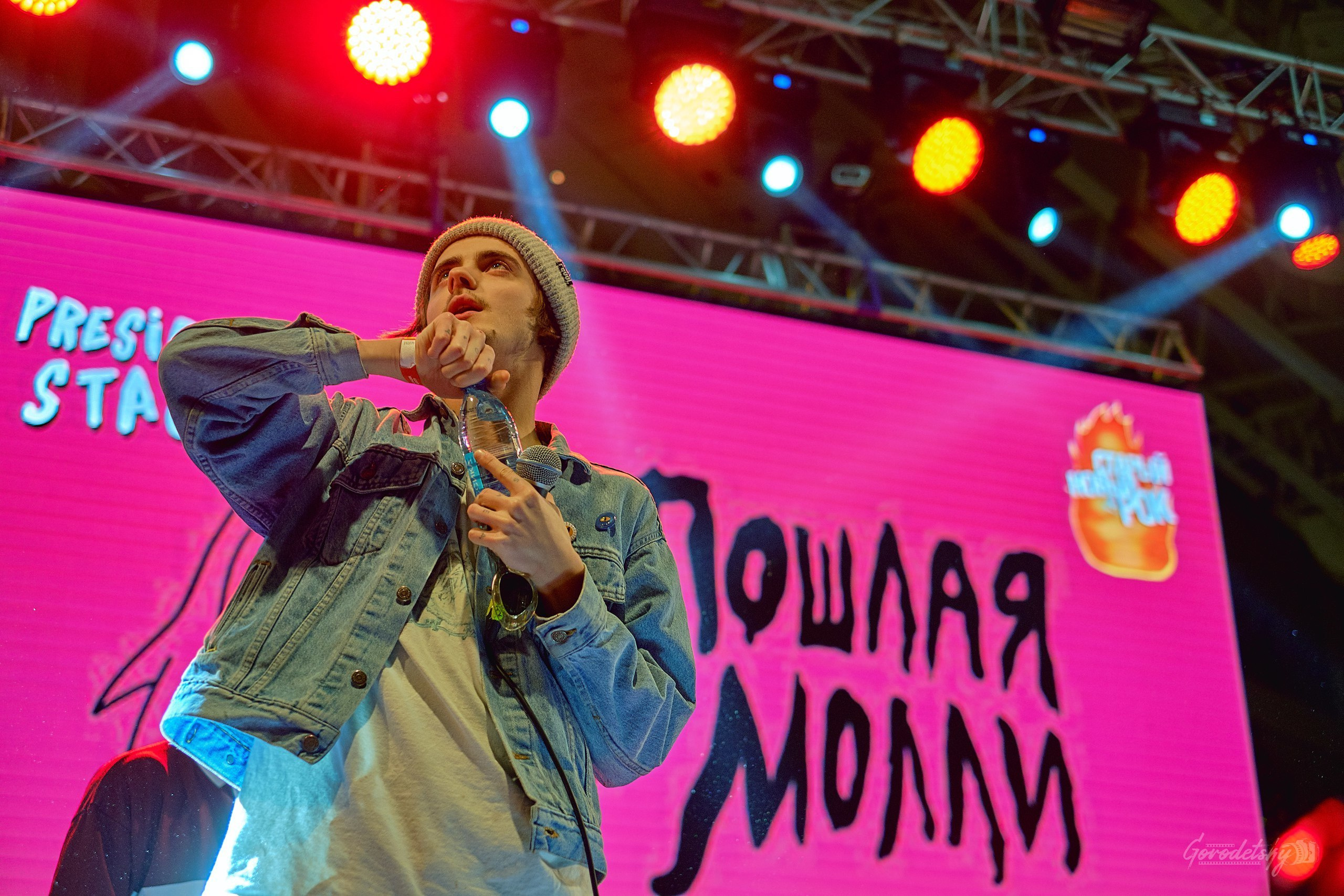 Пошлая Молли, фото с концерта. Фотограф в Екатеринбурге Юра Сахар. Профессиональный фотограф в Екатеринбурге Юра Сахар