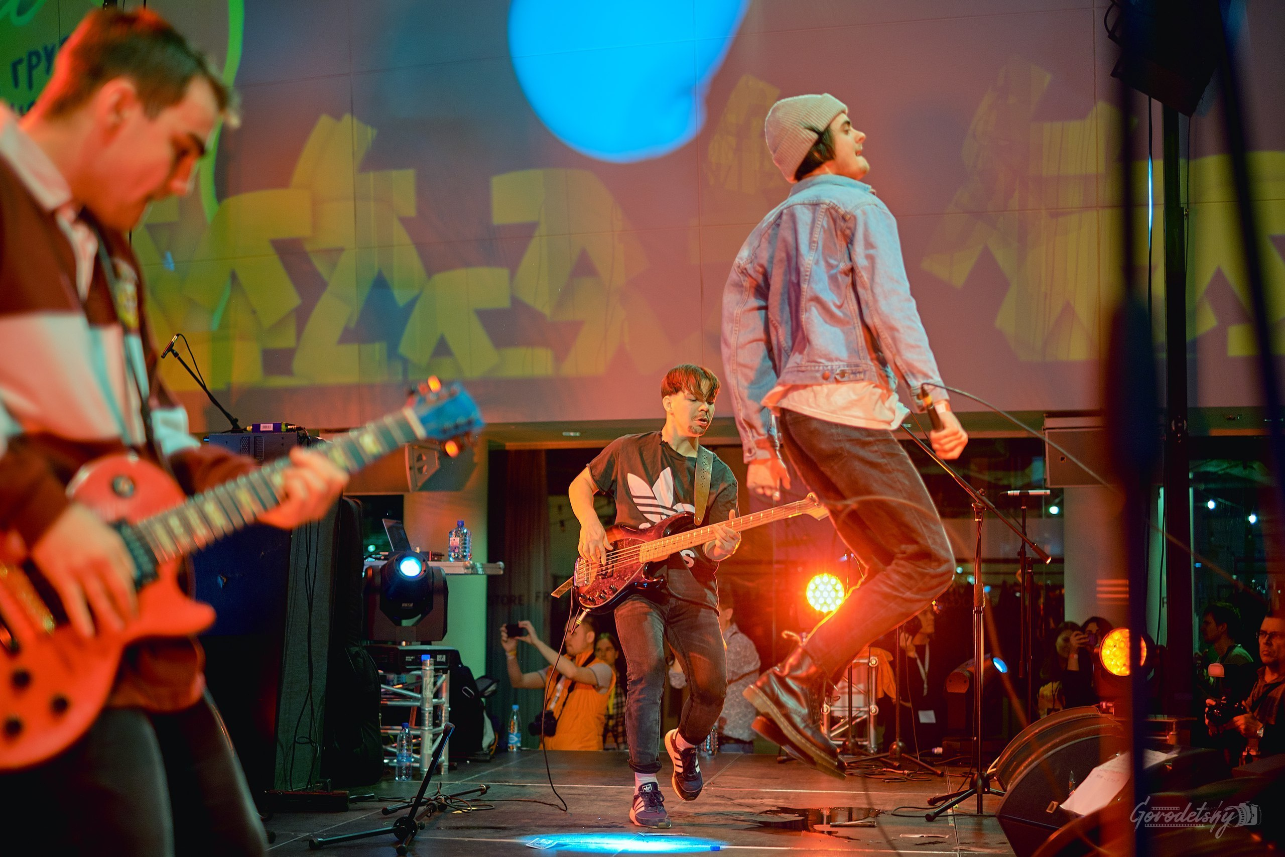 Пошлая Молли, фото с концерта. Фотограф в Екатеринбурге Юра Сахар. Профессиональный фотограф в Екатеринбурге Юра Сахар