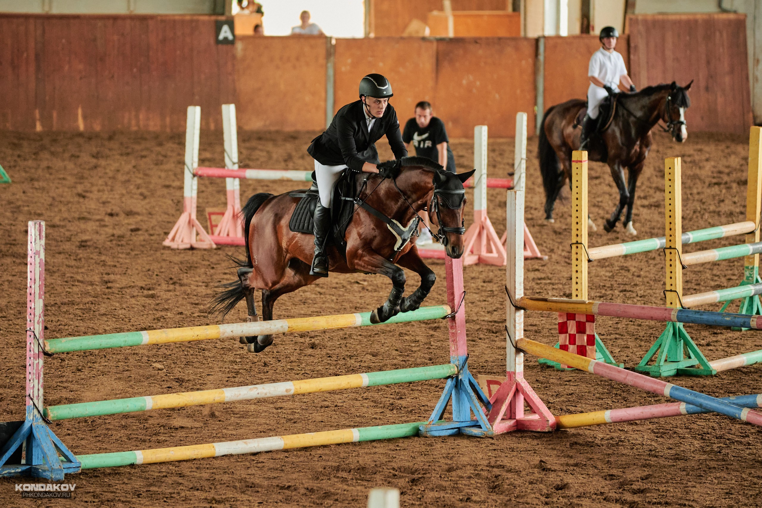 Съемка соревнований по конкуру для Риат. Фотограф в Иваново: Каталожная съемка одежды и постельного белья, Wildberries
