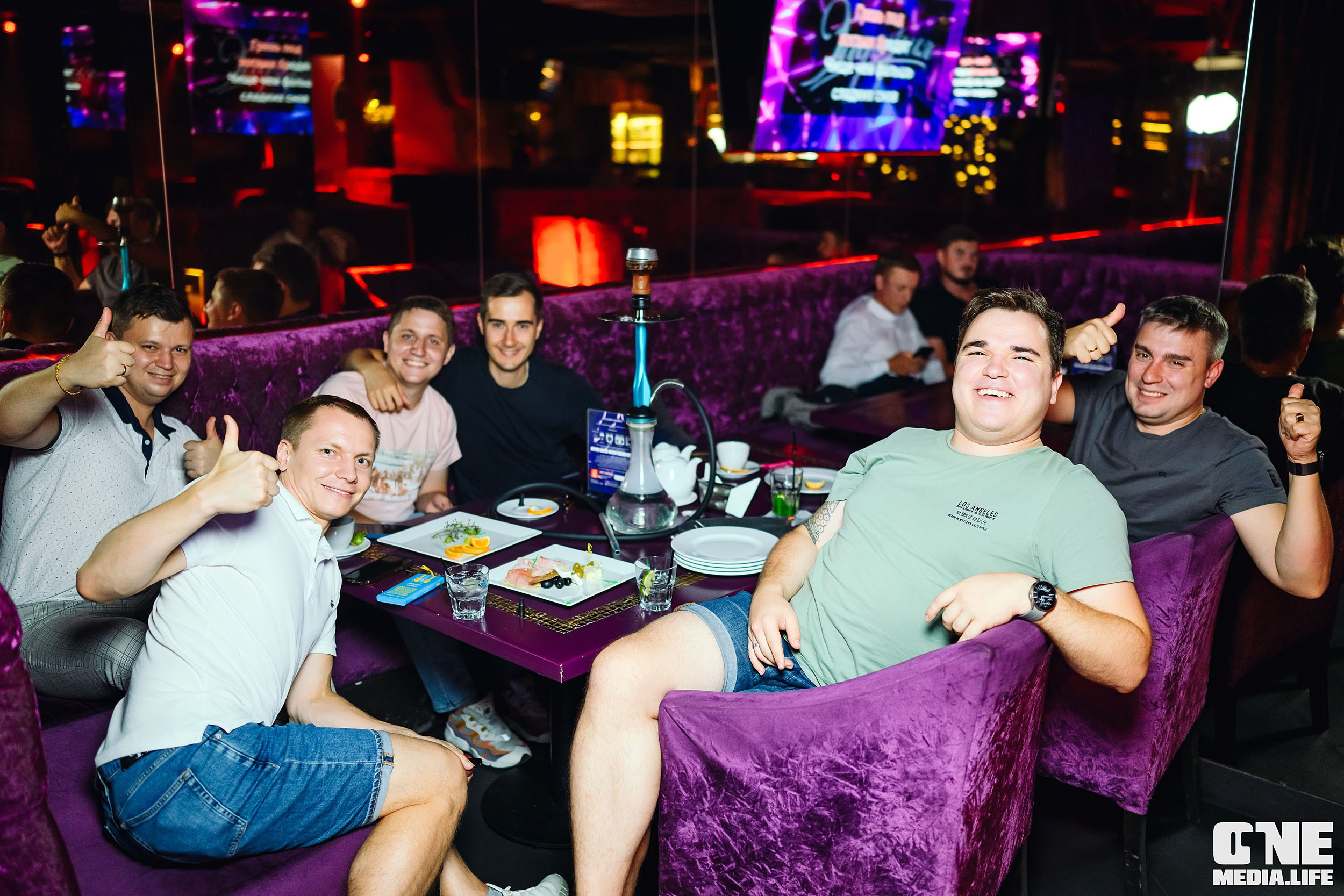 Фоторепортаж из караоке-клуба Эйфория. One Media Life: фоторепортажи, фотоотчеты с мероприятий и заведений