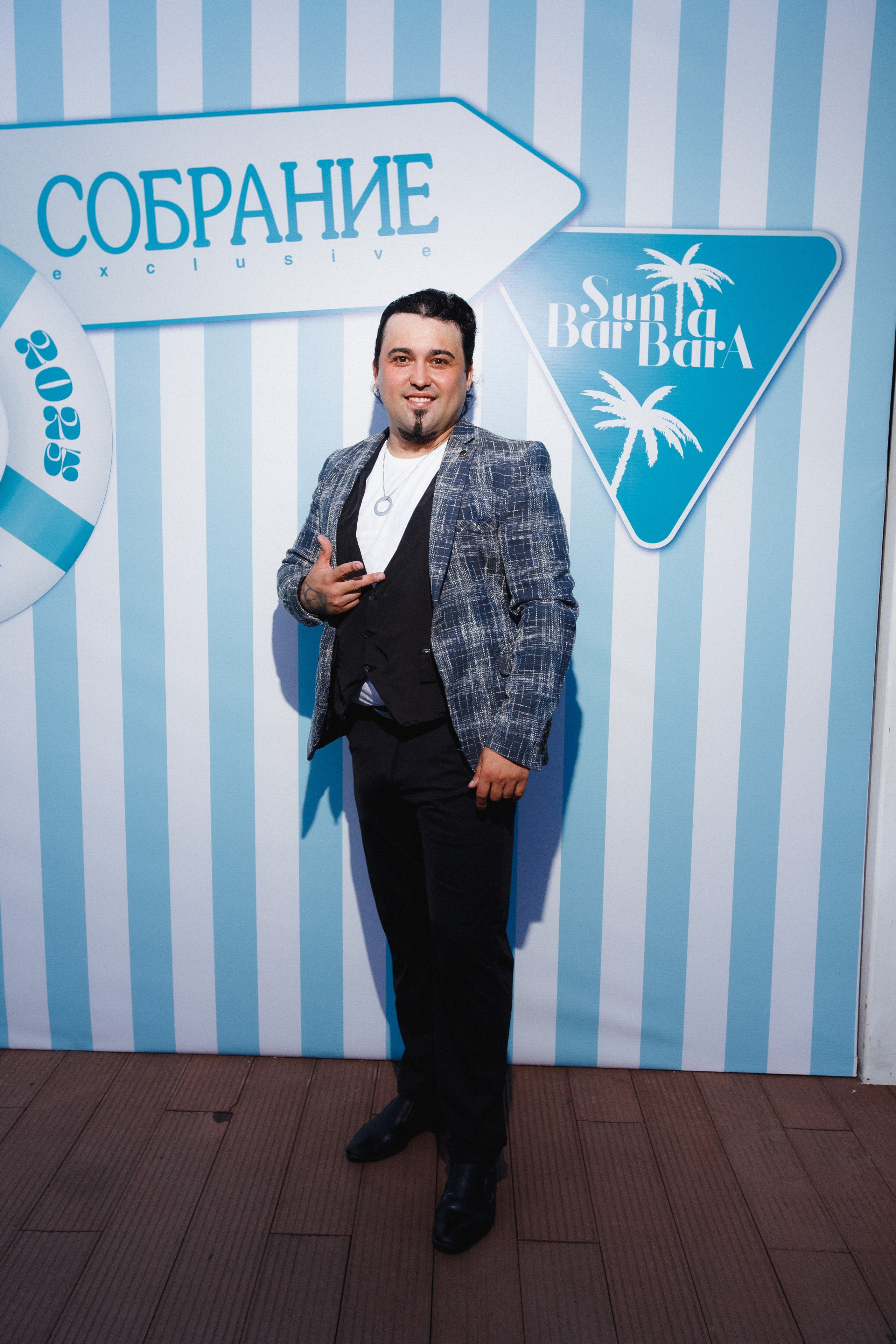 СОБРАНИЕ — ПРЕЗЕНТАЦИЯ НОВОГО НОМЕРА. СВОИ. ФОТООТЧЕТЫ-СОБЫТИЯ-МЕСТА