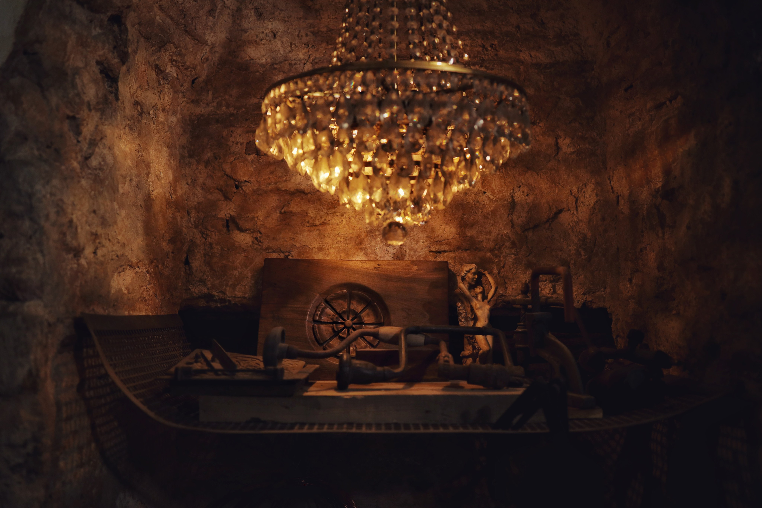 Dumrul Özdöl, Craftsman / Istanbul 2024. POLINA MÔMOT