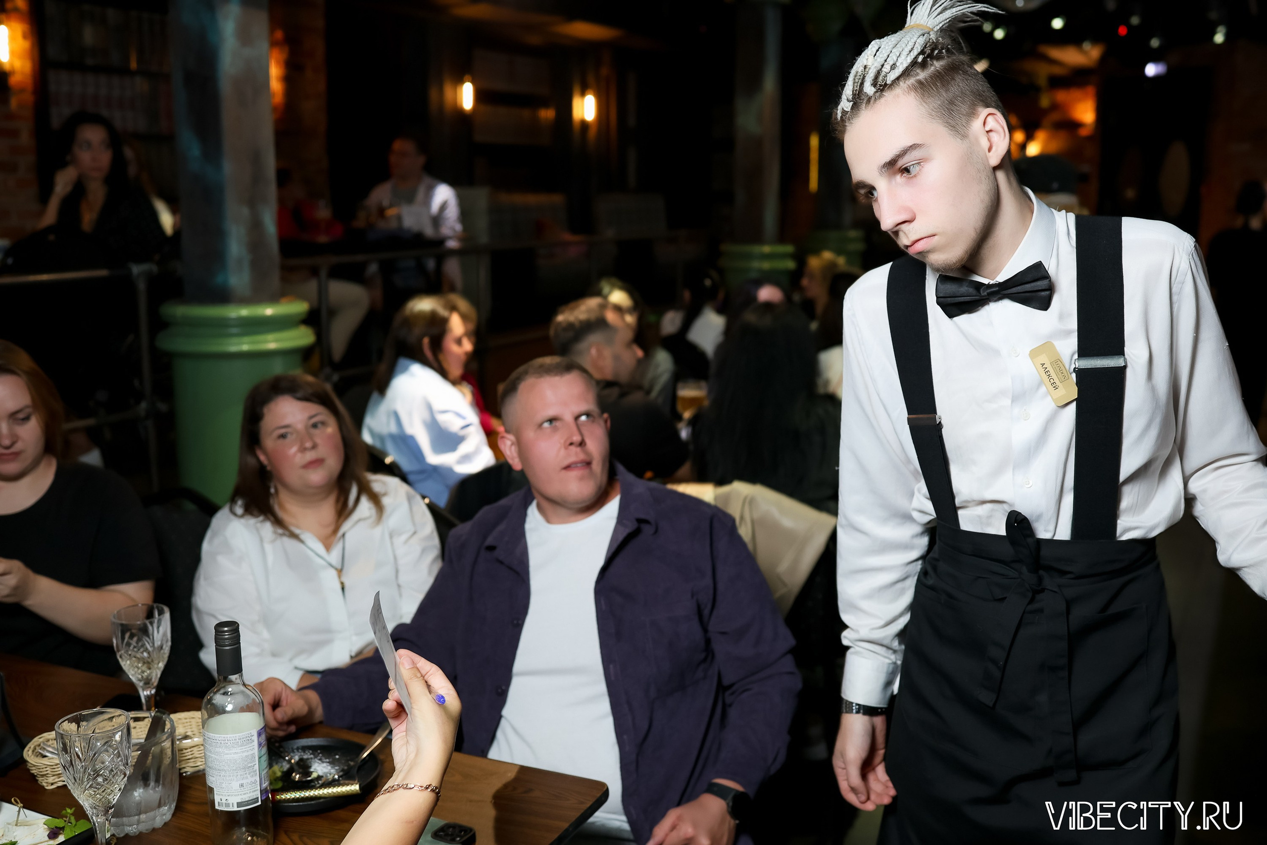 КВИЗ WHOIS. VIBECITY.RU Вайб Сити Ру Фоторепортажи Фотоотчеты Калининград