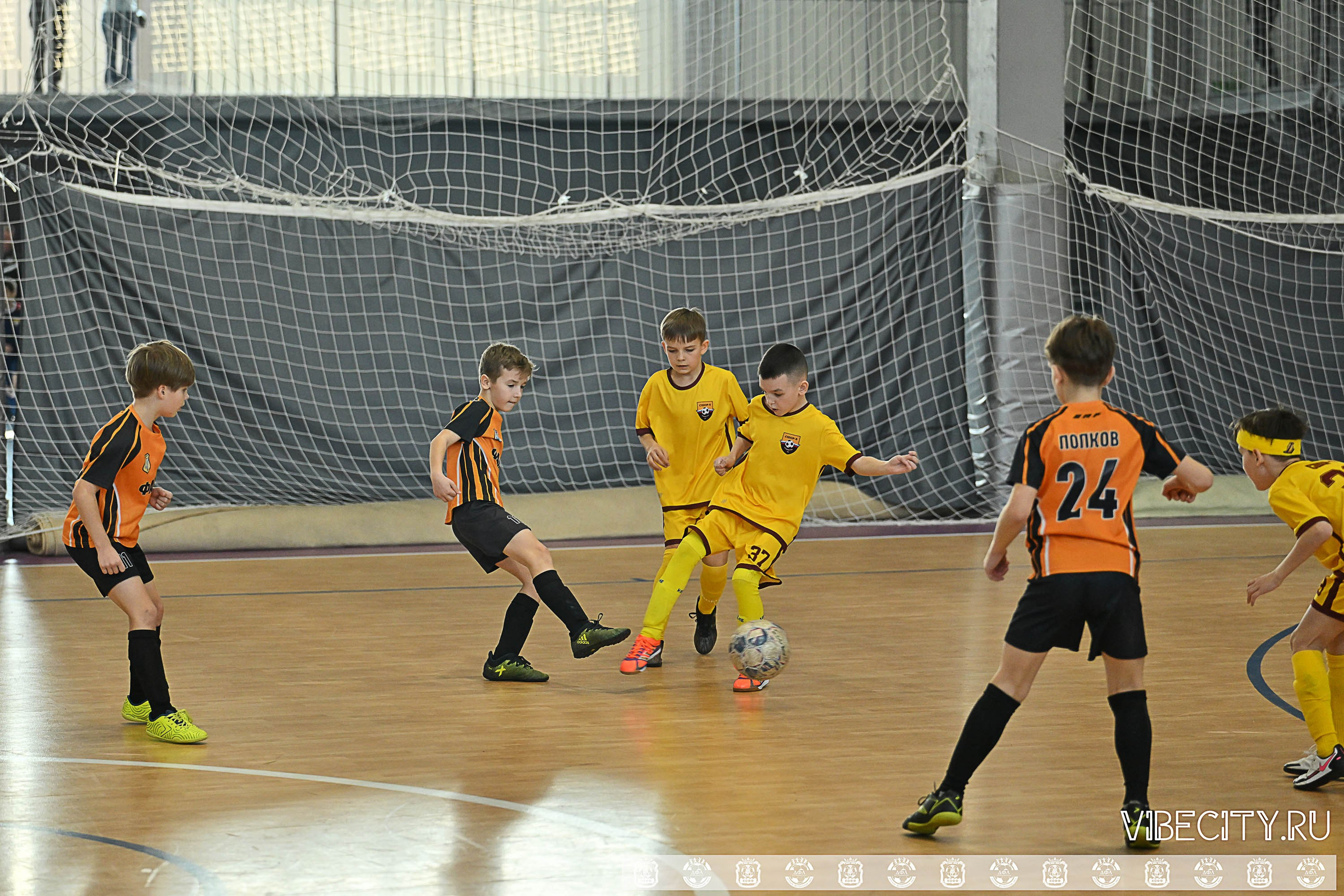 БАЛТИЙСКАЯ ЛИГА ПО ФУТЗАЛУ U10. VIBECITY.RU Вайб Сити Ру Фоторепортажи Фотоотчеты Калининград