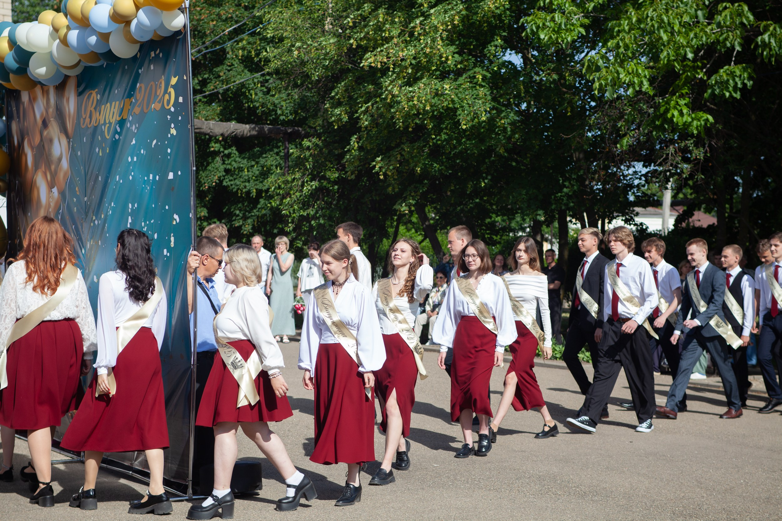 Последний звонок в Десяточке