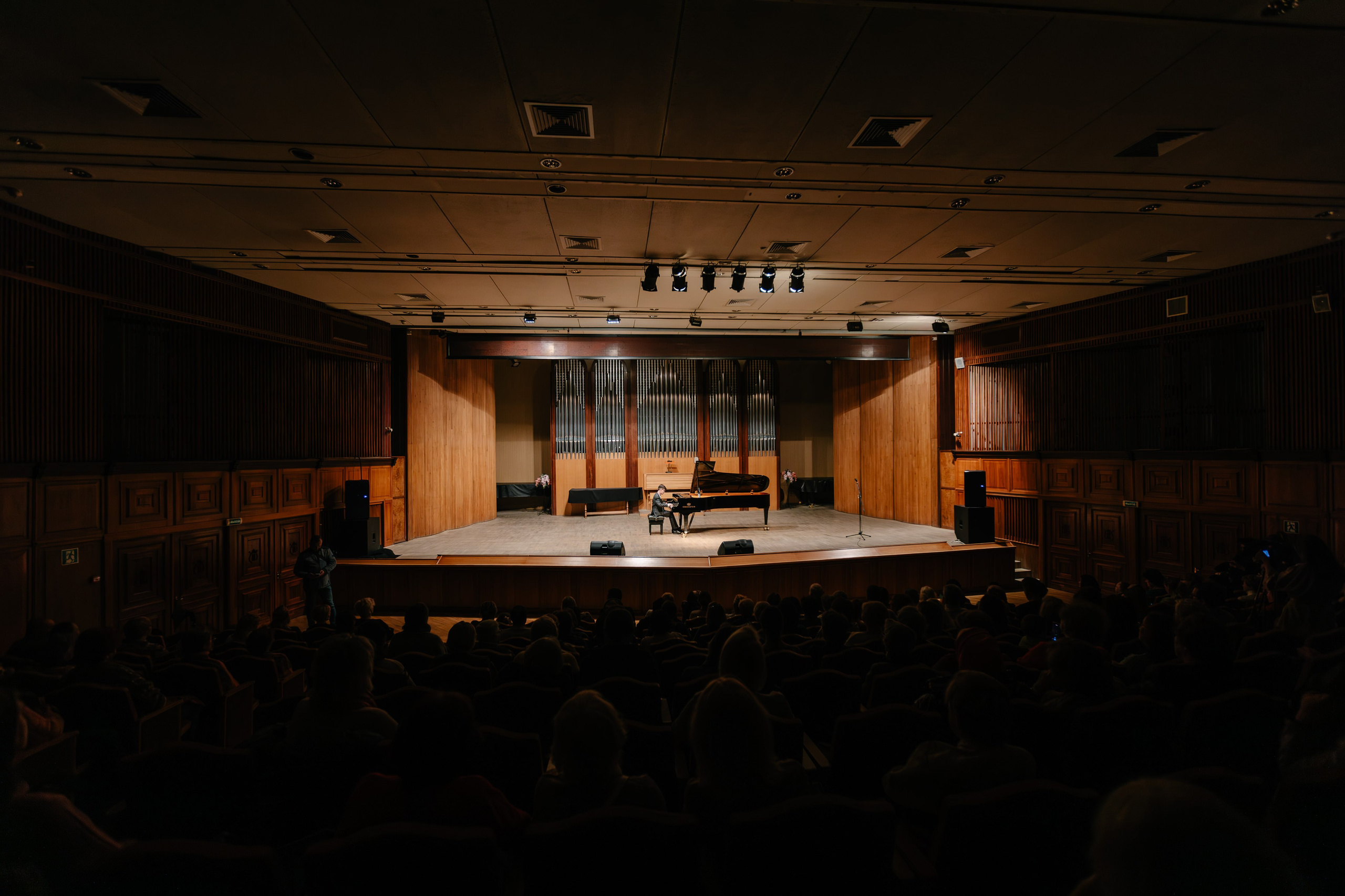 Фотоотчет с благотворительного концерта в Органном зале в Сочи. Репортажный фотограф в Москве, Сочи и Санкт-Петербурге