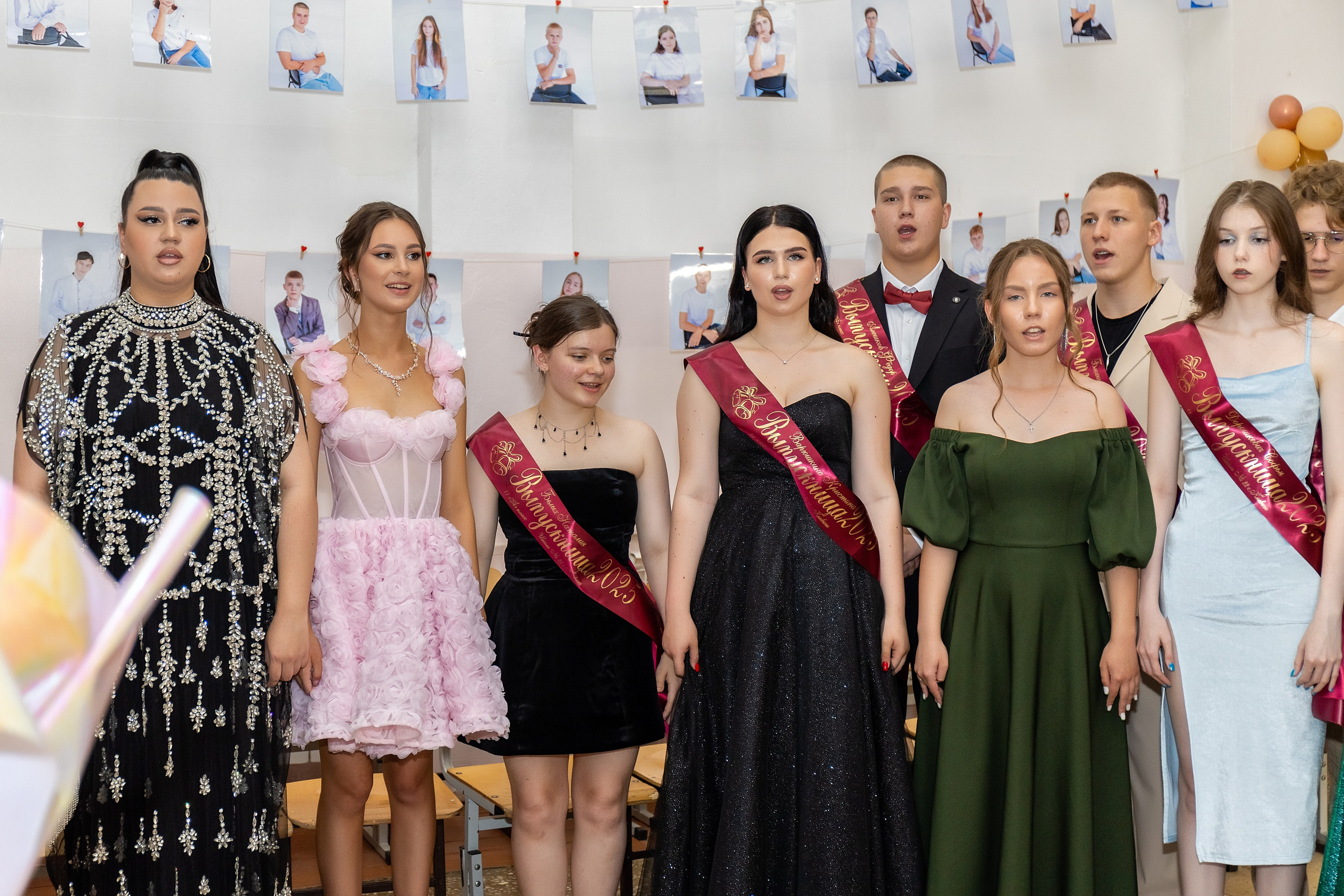 Выпускной. Школа 22, 11 класс. Стильный выпускной альбом Владивосток фотограф Вероника Мигачева