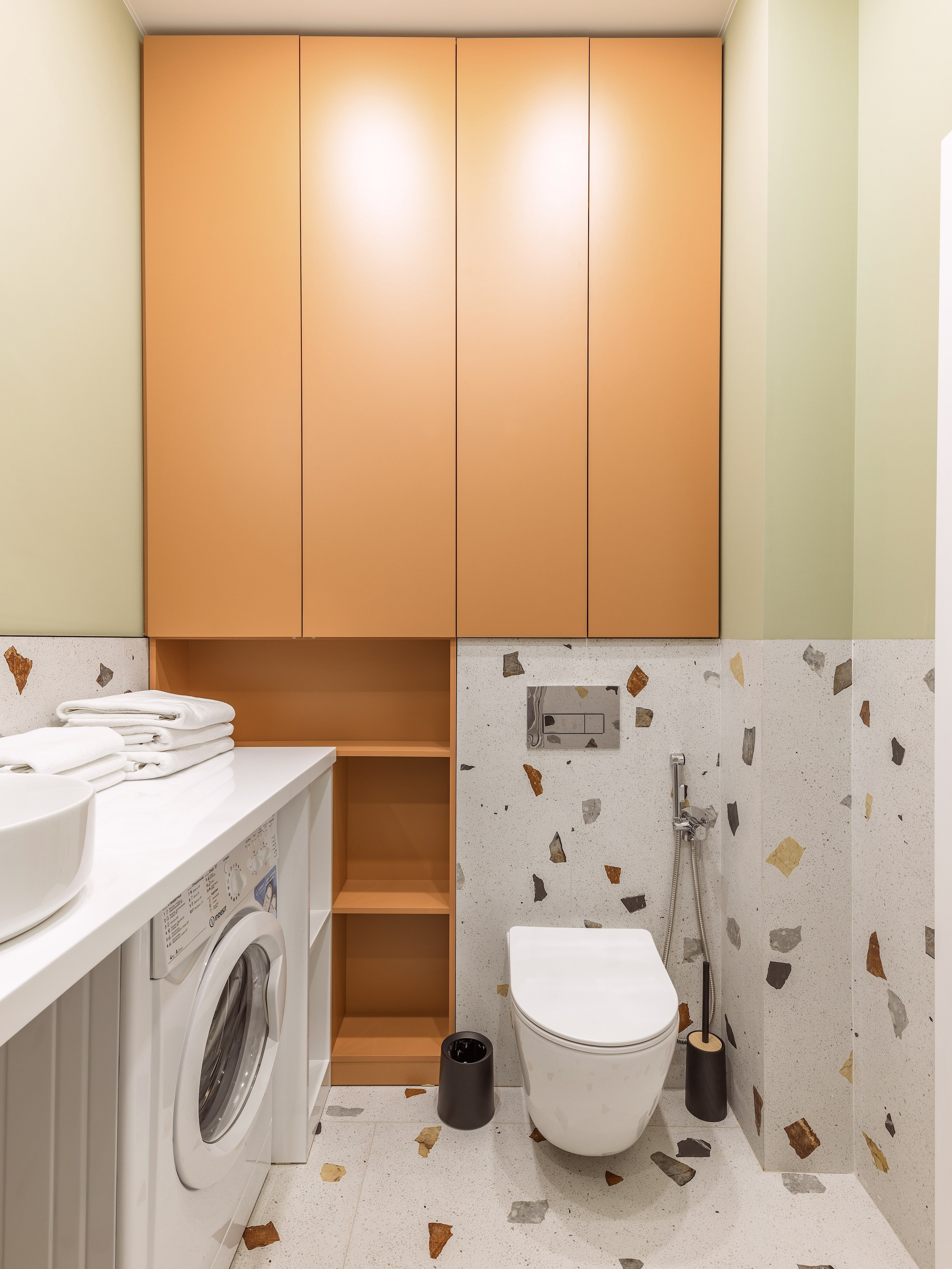 Санузел в проекте ЖК Наследие на Марата — светлая палитра, практичный дизайн, интерьер для аренды от дизайнера Ксении Новиковой