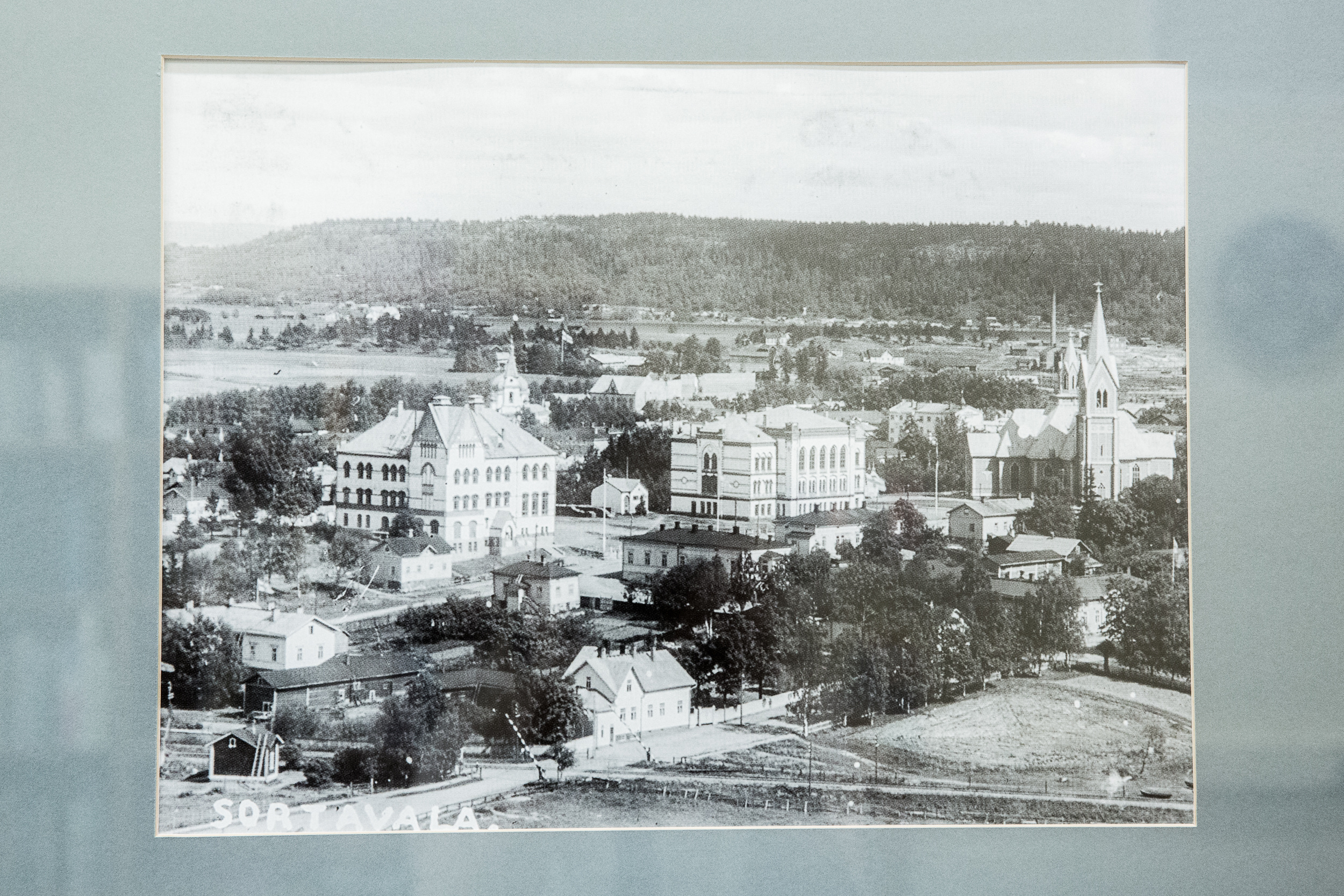 Photo from the archive of the library of Sortavala. The photo shows a burned Church. Local people say that the house on Kirova 24 belonged to the architectural complex of the Church, where the priest's family lived.