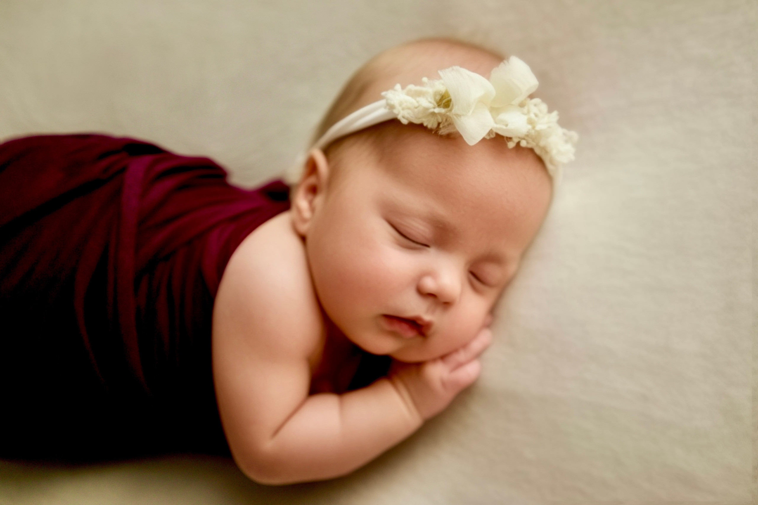 Фотограф новорождённых newborn деток до года в Кемерово Ксения Вакула