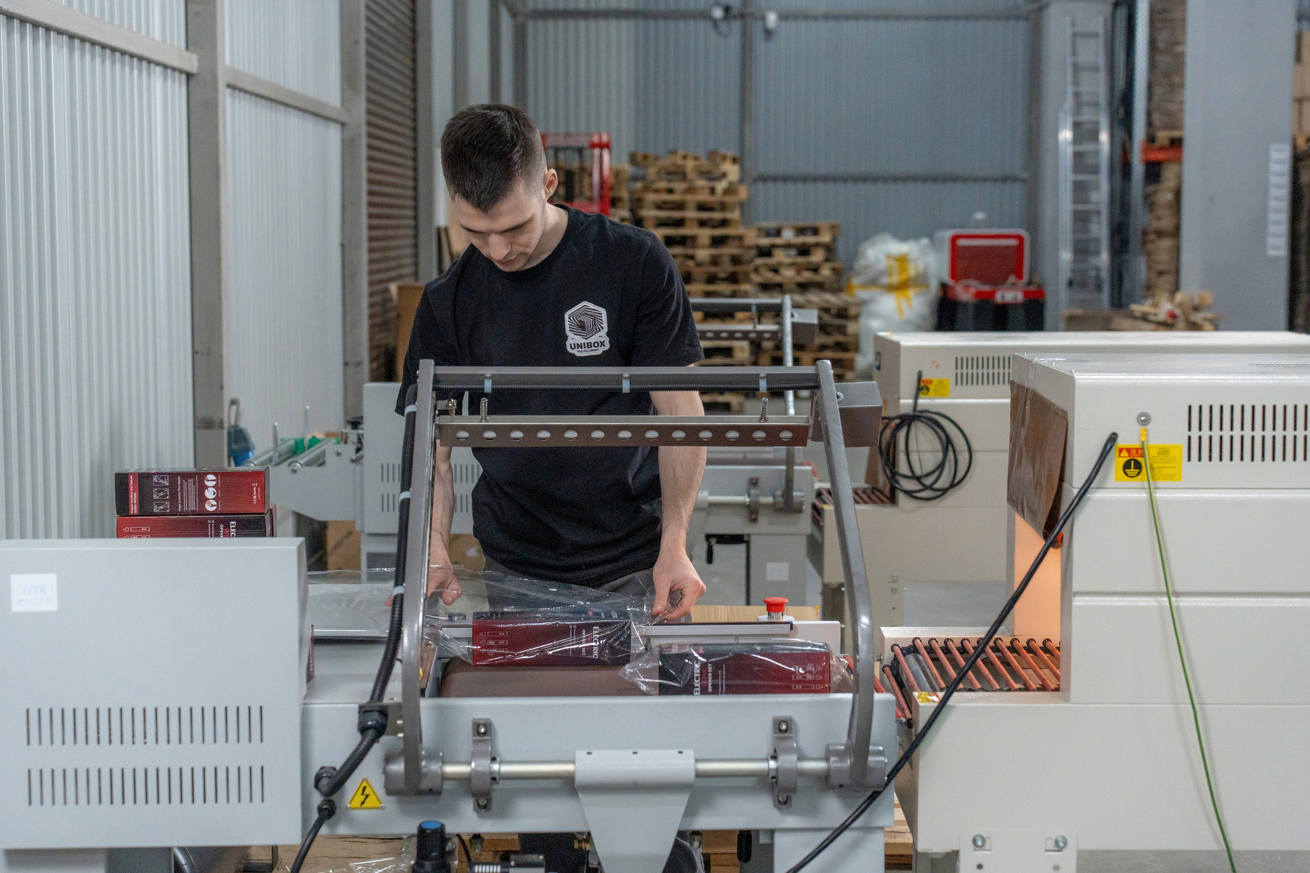 Фотосессия на складе фулфилмента в Фудсити, фотосъемка на складе