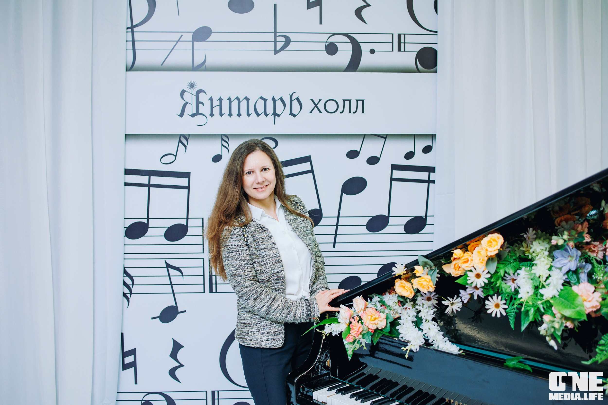 Концерт 8 марта в Янтарь холл. One Media Life: фоторепортажи, фотоотчеты с мероприятий и заведений