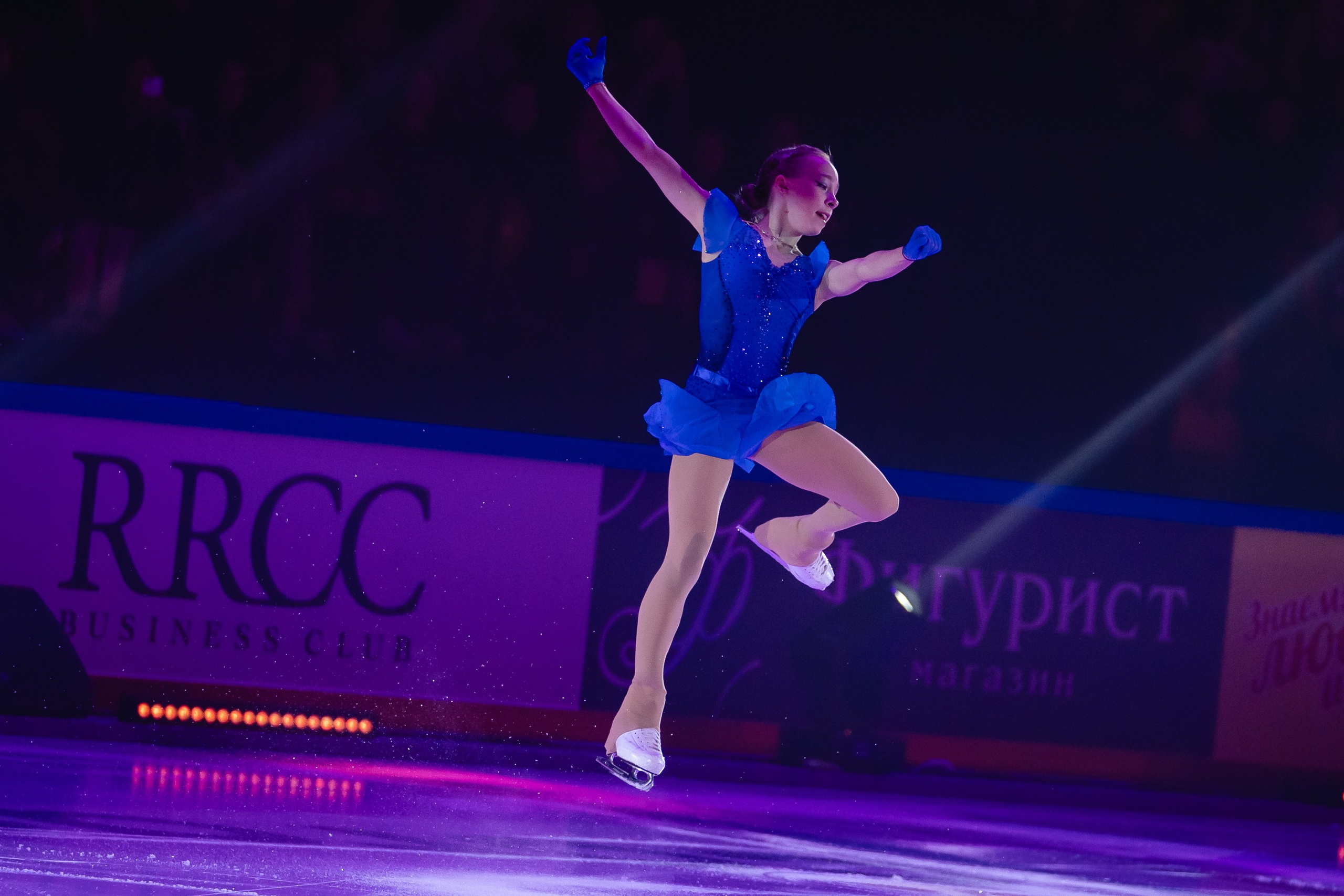 Шоу «Чемпионы на льду» в Новосибирске. Воробьева Ксения — Спортивный и танцевальный фотограф Новосибирск