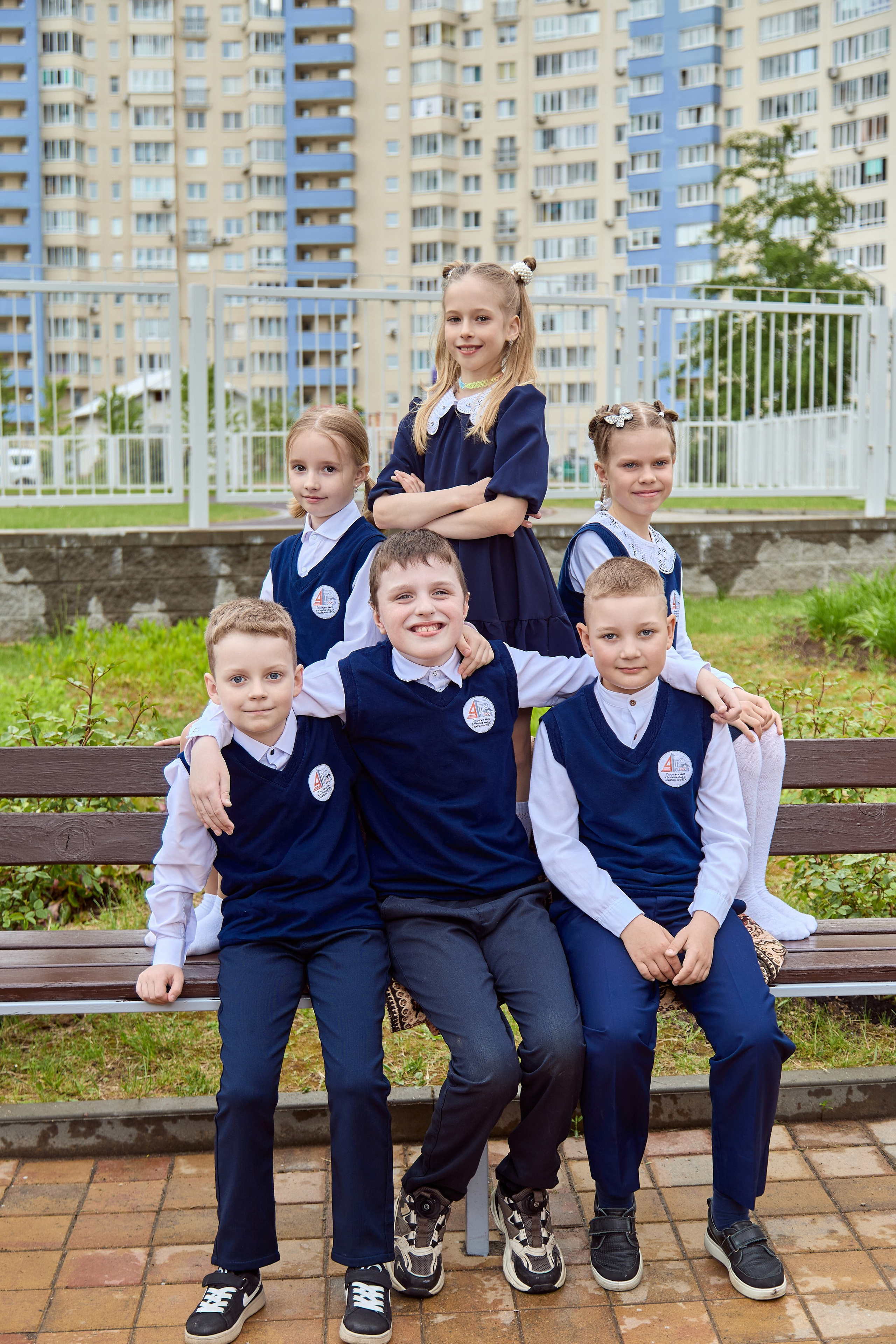 Семейная история 2 «Д». Школьный фотограф Дмитрий Дудик