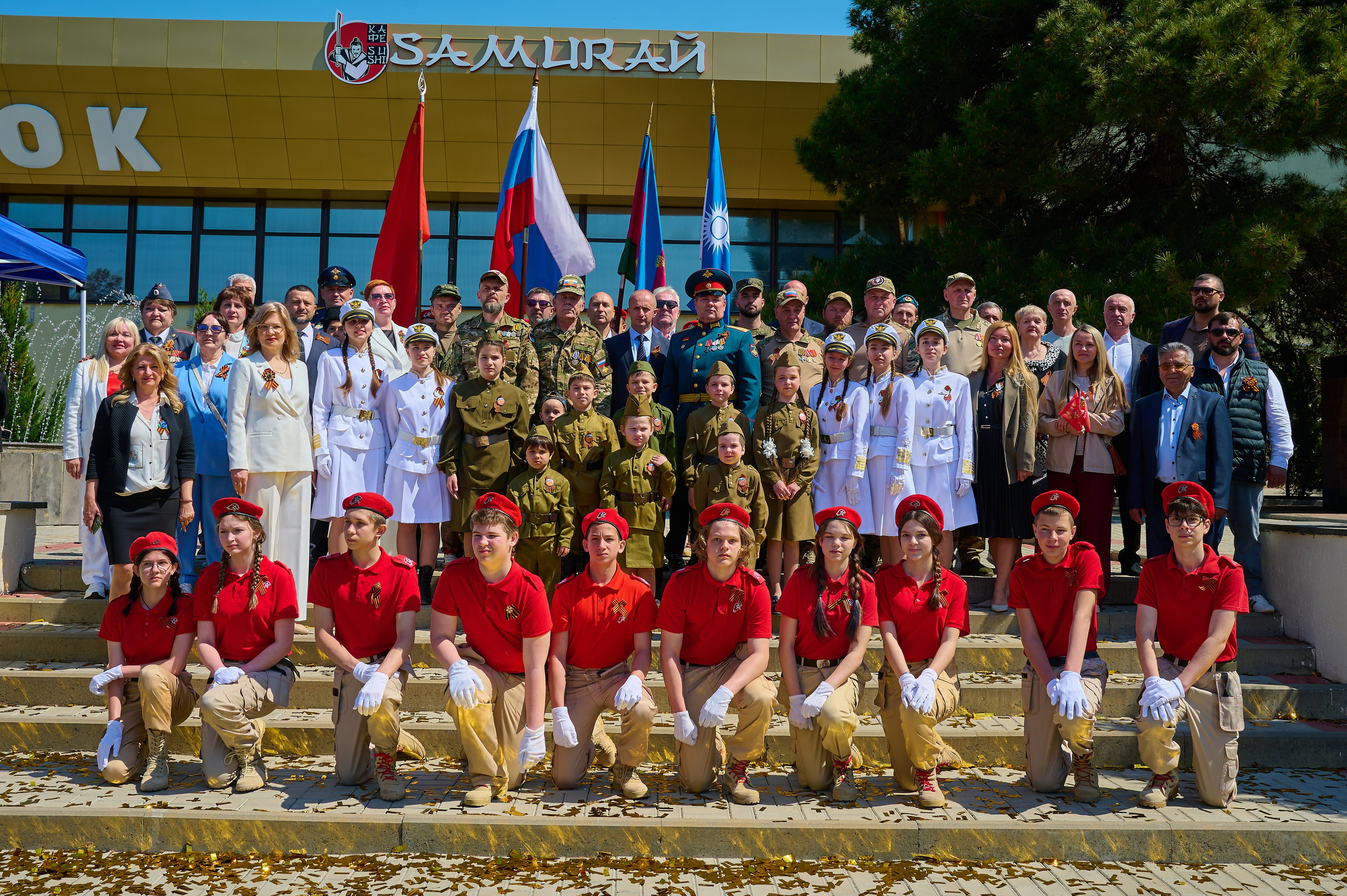 Митинг (мая в Кабардинке. Жизнь курорта Кабардинка в фотографиях