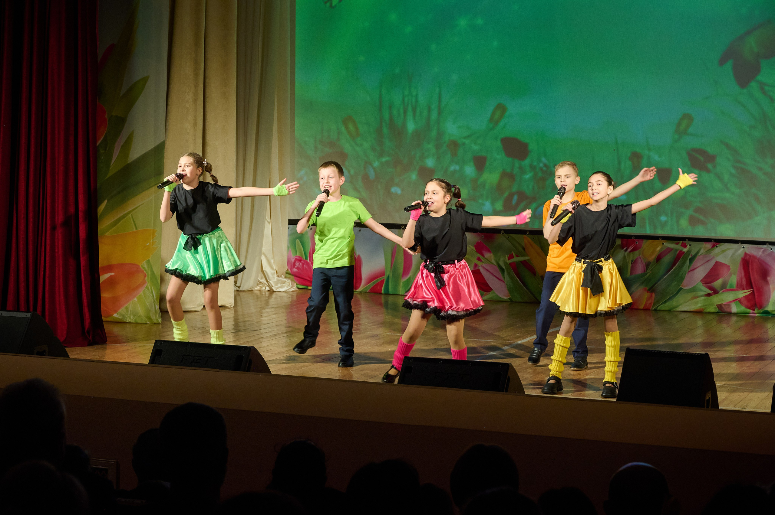 8 марта ДК Кабардинка. Жизнь курорта Кабардинка в фотографиях