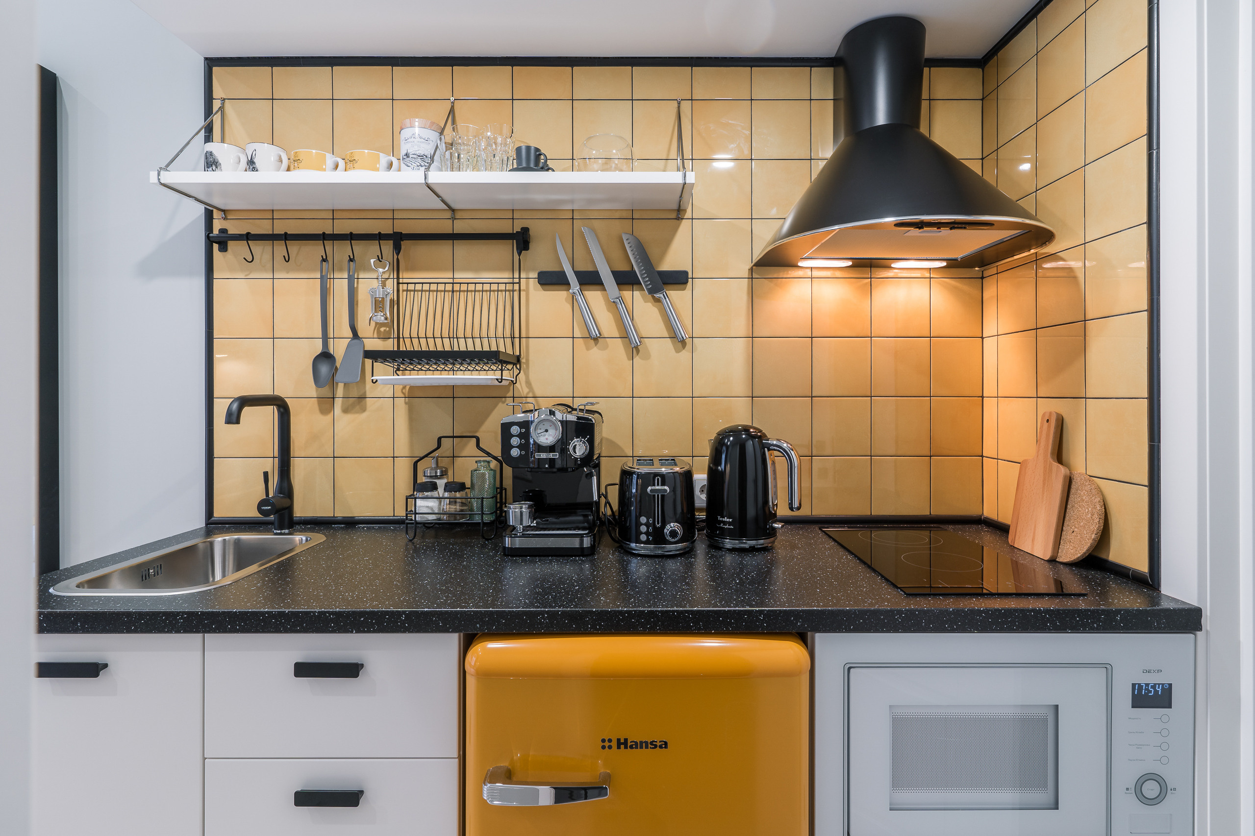 Apartments on Mokhovaya Street. Svyatoslav Bunkov | photographer