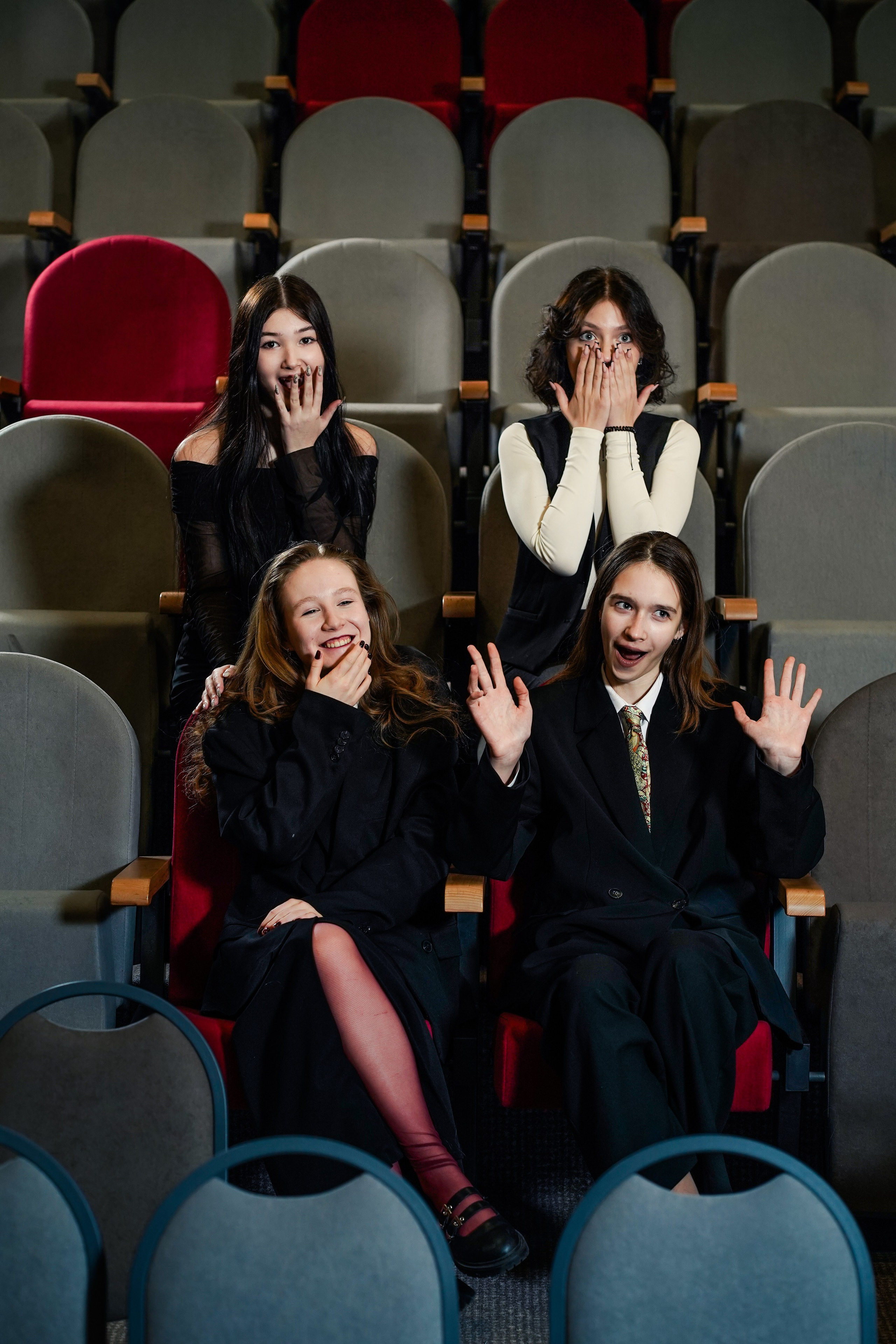 Гимназия № 40, 9 класс. Семейный и портретный фотограф в Екатеринбурге Анна Лобанова