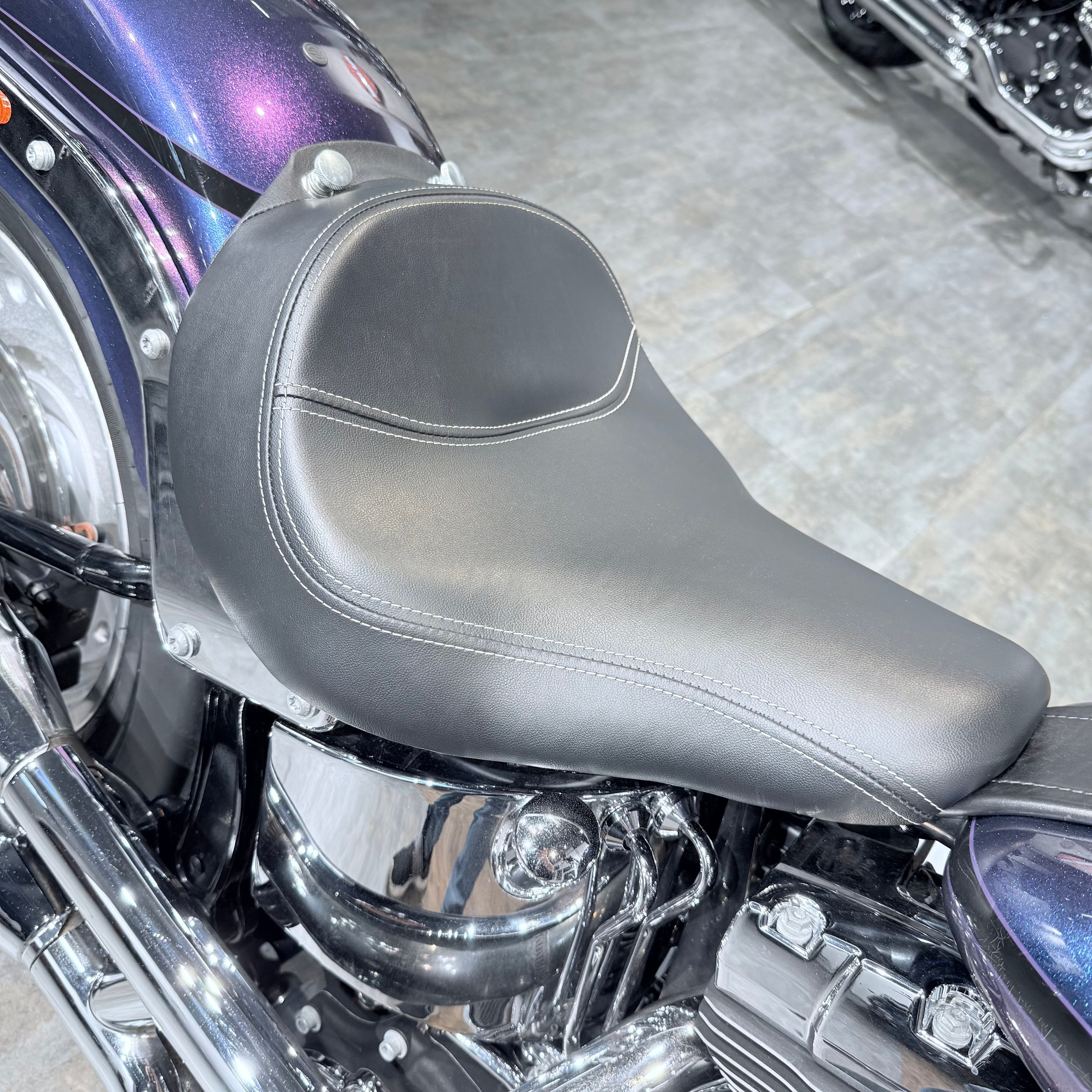 Мотоциклы Harley-Davidson 2010 Fat Boy (Flame Blue Pearl) (Softail) — купить мотоцикл. Hello Davidson, Москва. Только хорошие мотоциклы…