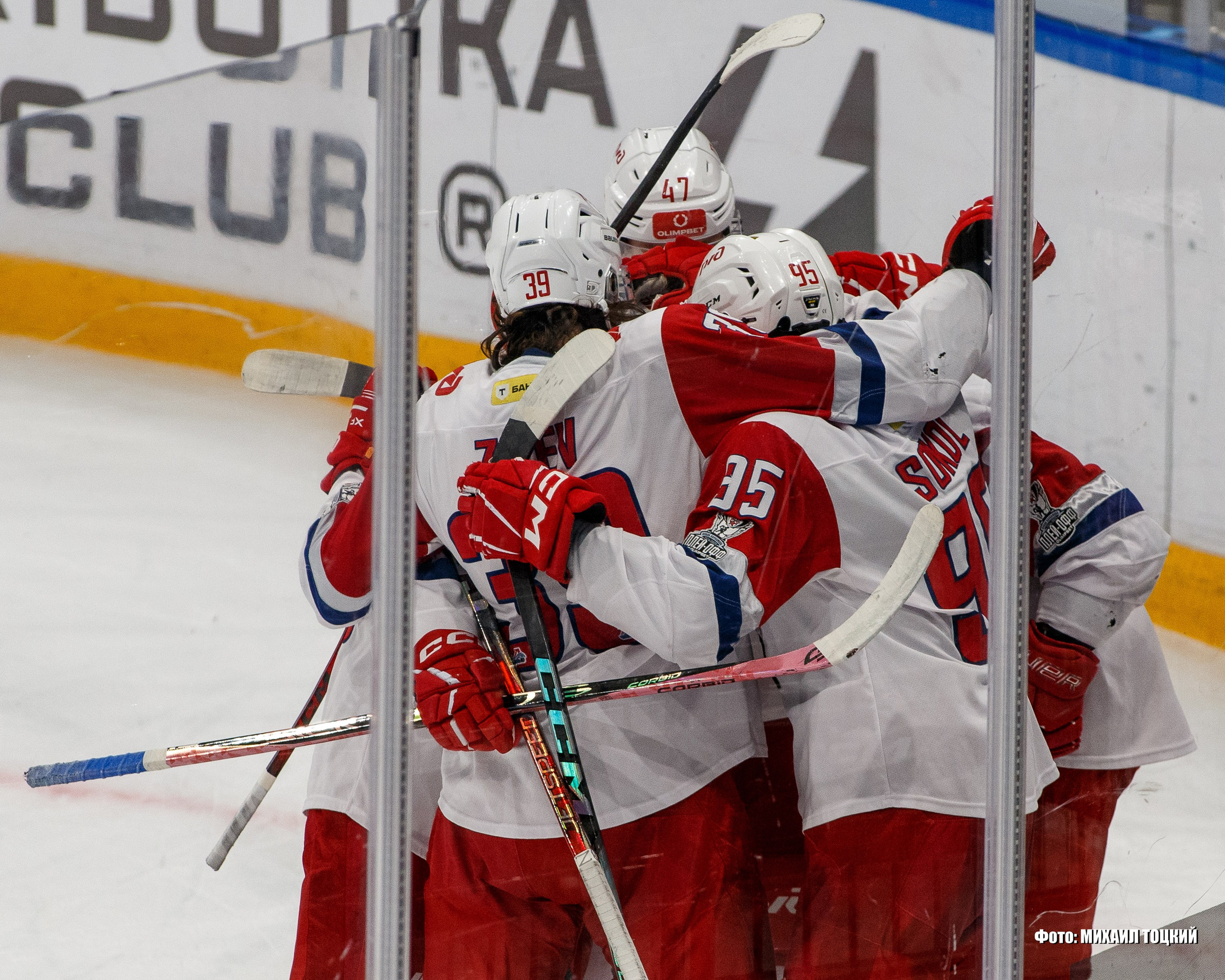 Фоторепортаж Плей-офф МХЛ. МХК Динамо (Москва) — Локо (Ярославль). Михаил Тоцкий портретный и репортажный фотограф в Москве