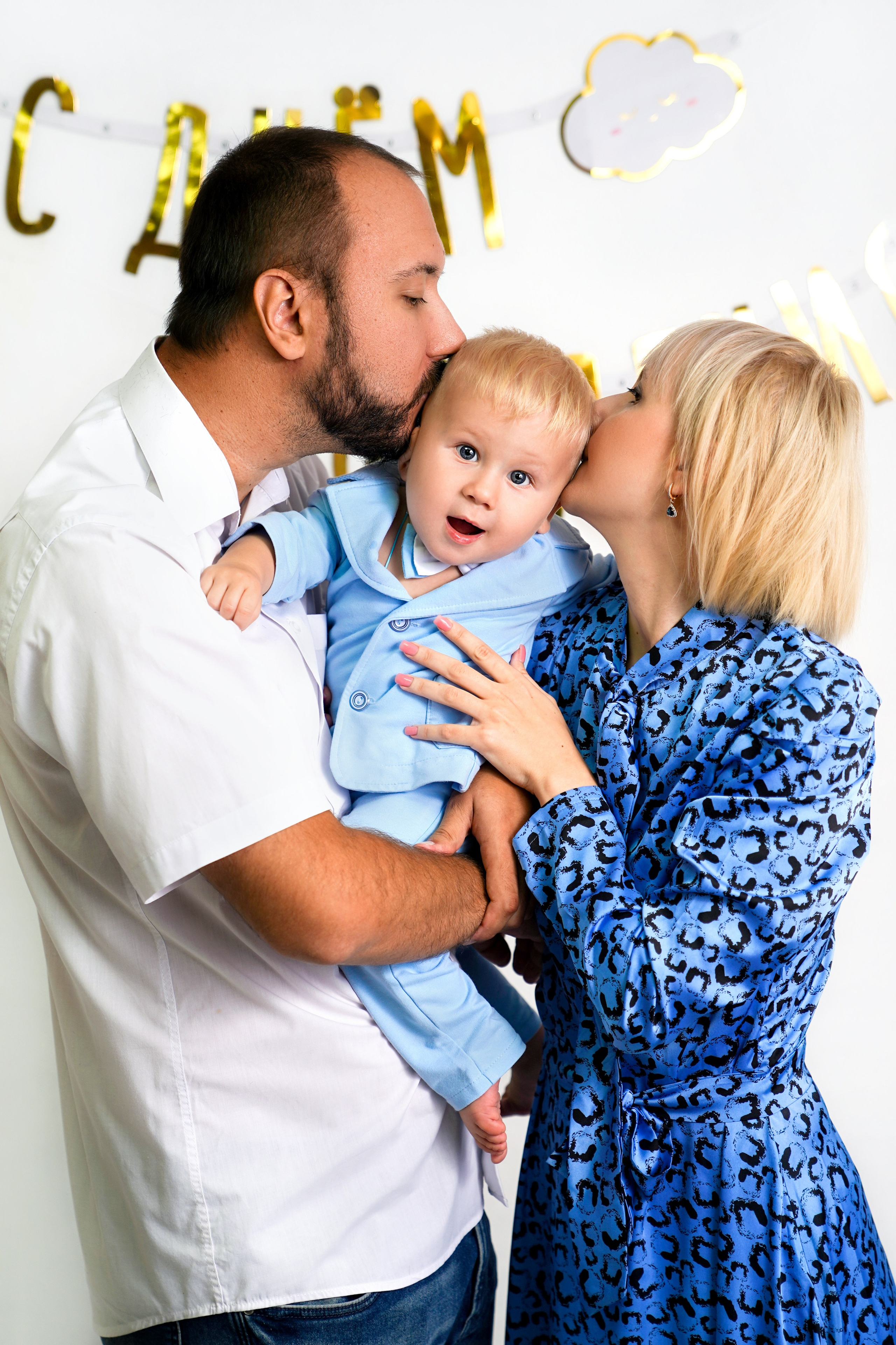 Фотосессия ГОДОВАСИЕ. Фотограф новорожденных, детей до года и беременных в Симферополе