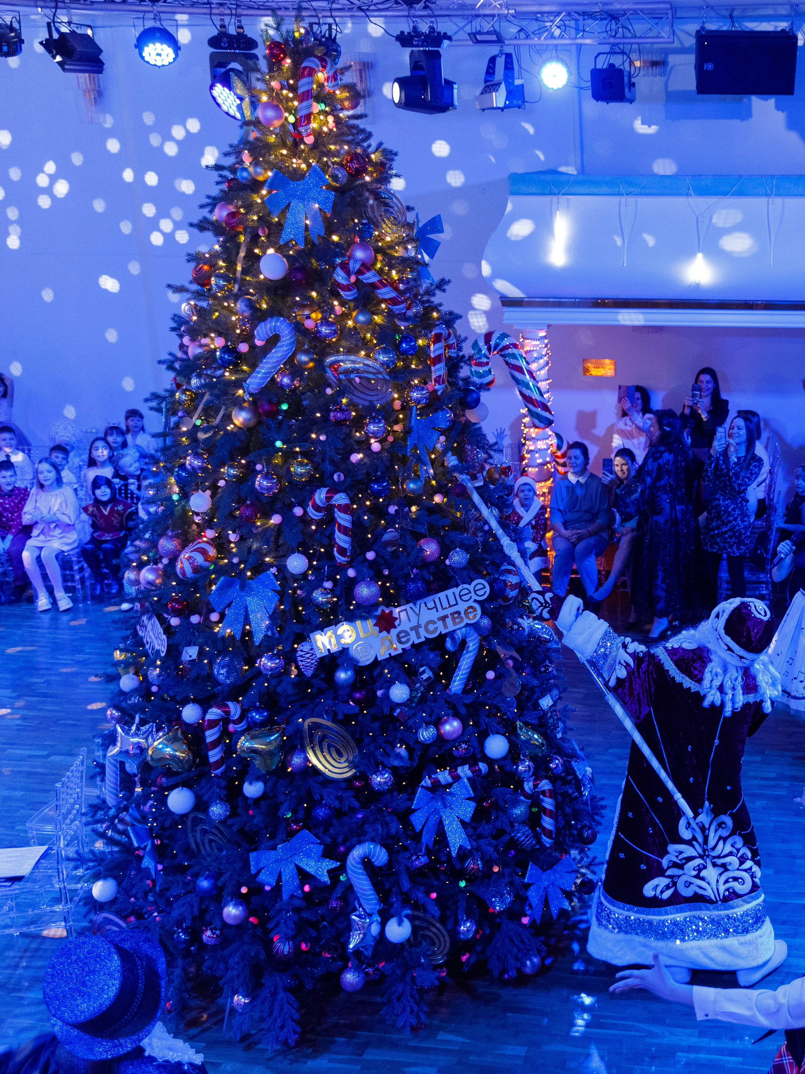 Новый год МЭЦ артстудия Успех. Марина Ушакова. Фотограф. Выпускные альбомы. г. Краснодар