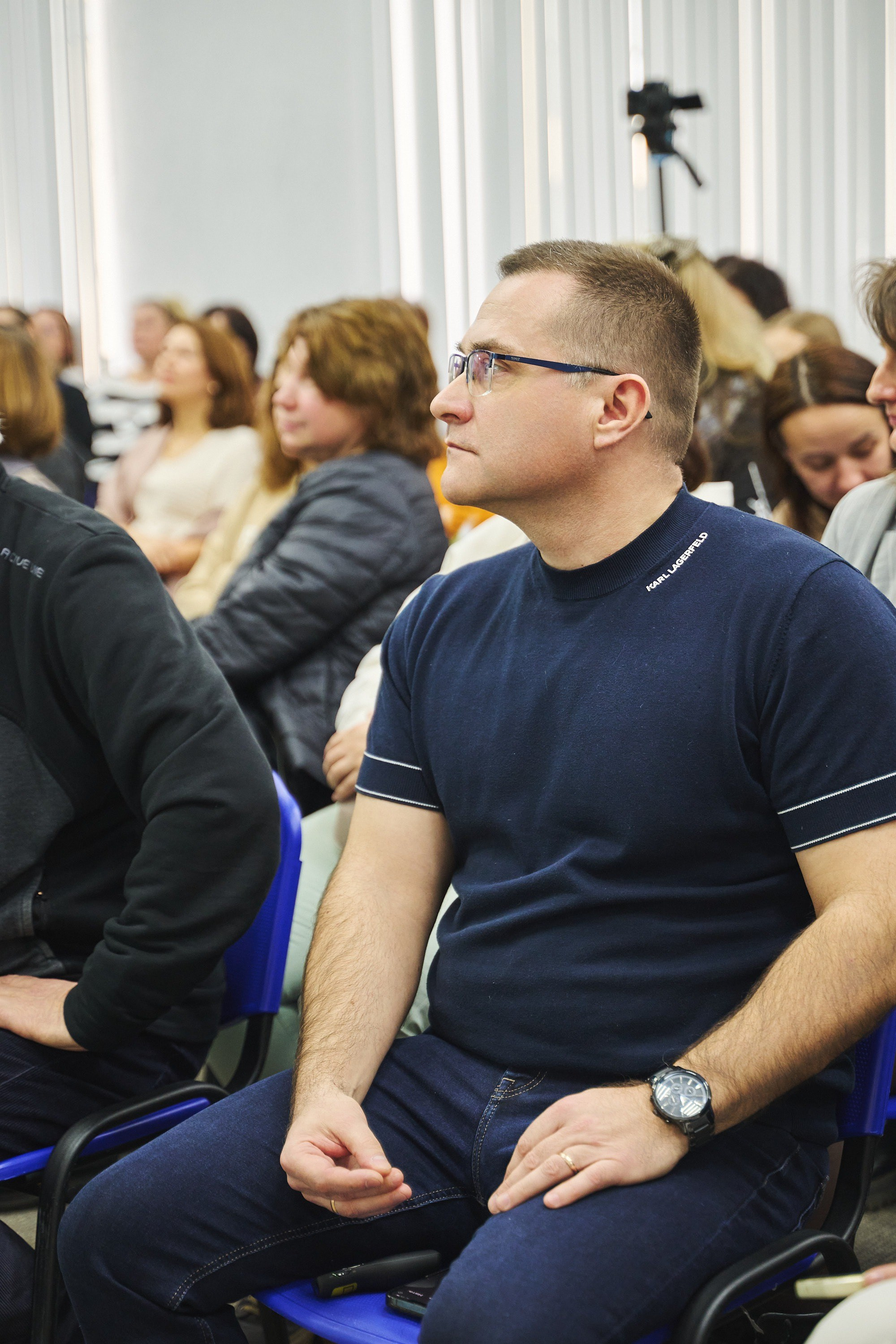 Ива Фонд — Цветущий город город Иваново. Фотограф в Иваново: Каталожная съемка одежды и постельного белья, Wildberries