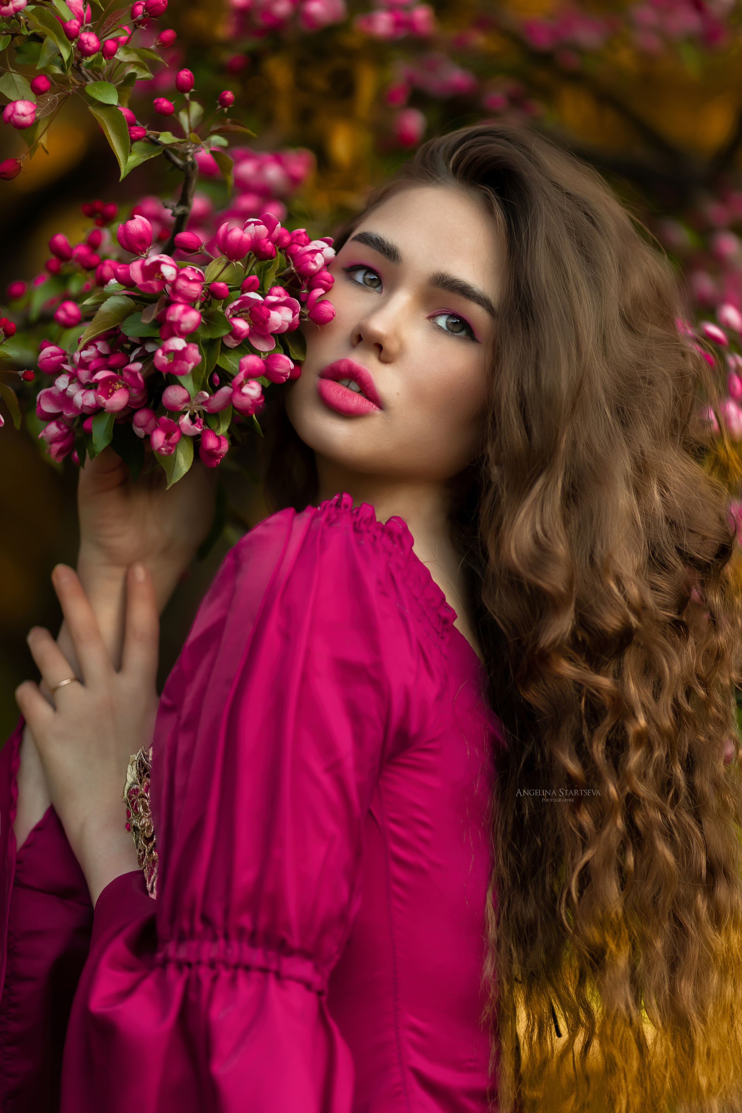 Фотосессия в цветущем розовом саде. Сказочный фотограф в русском стиле в Москве Ангелина Старцева | Русский сказки|Фотосесессия в Азиатском стиле