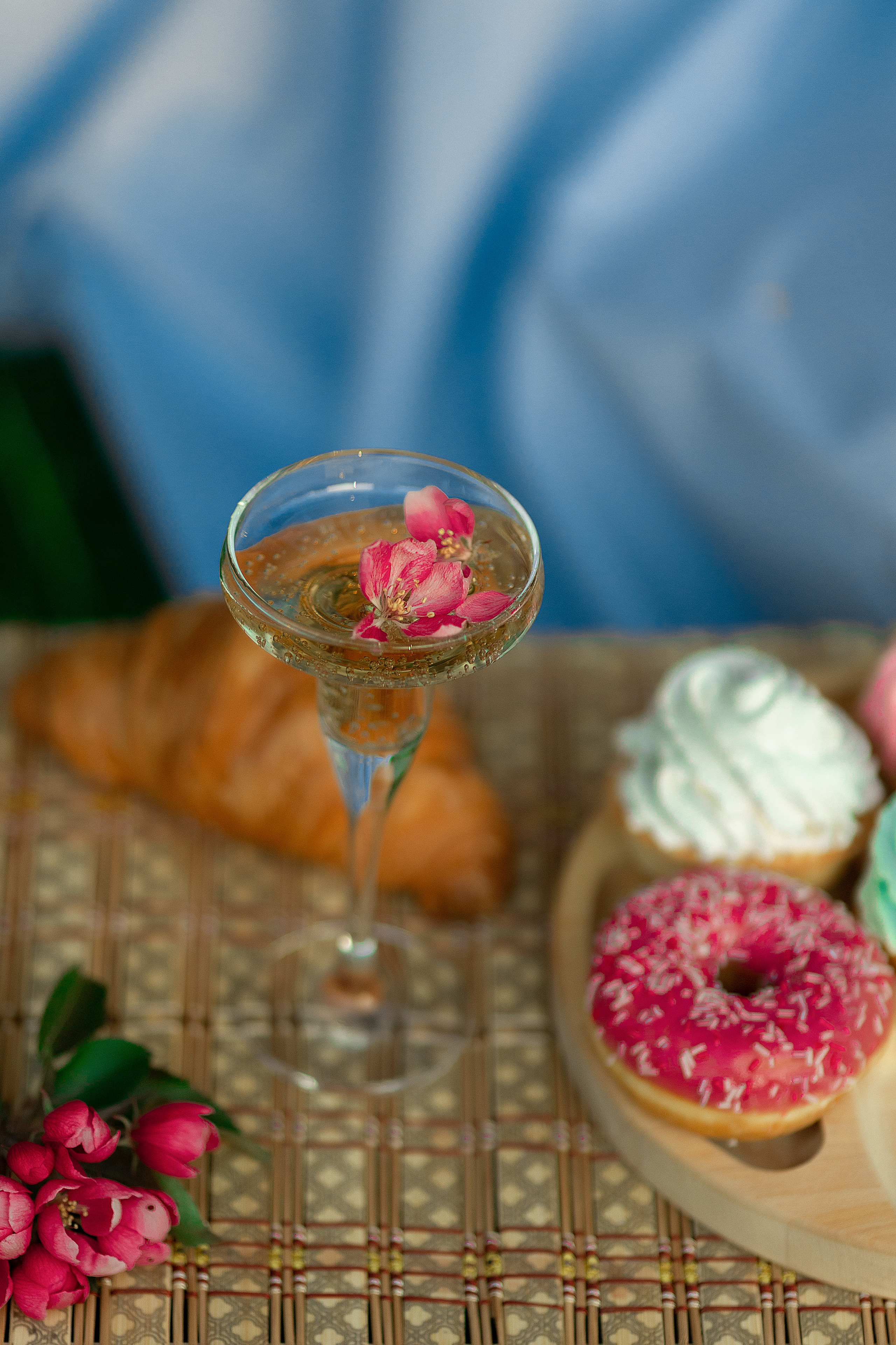 Фотосессия в цветении розовых яблонь. Сказочный фотограф в русском стиле в Москве Ангелина Старцева | Русский сказки|Фотосесессия в Азиатском стиле