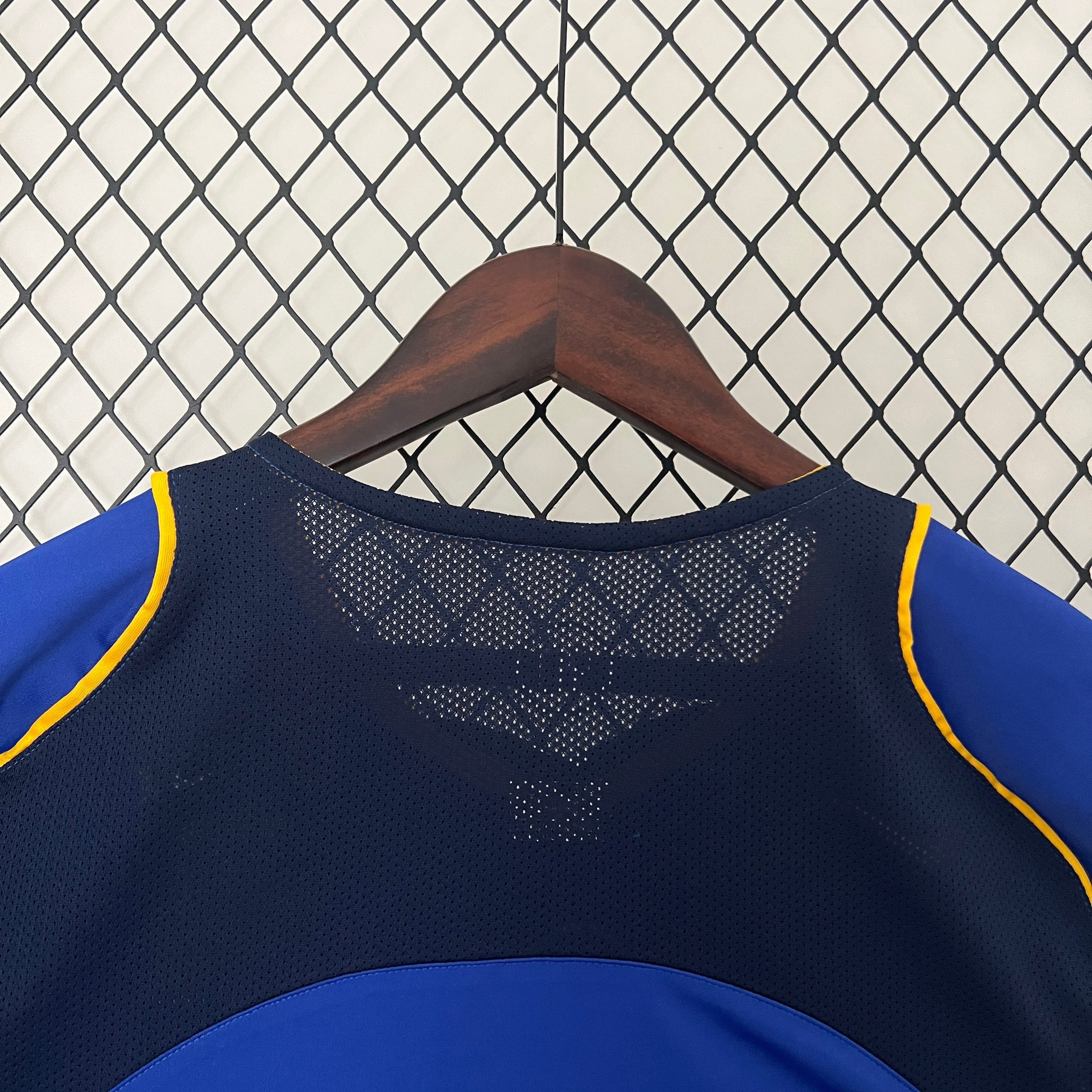 Купить ретро футболку Juventus 2004-2005. Футбольный магазин — ssw_magazin