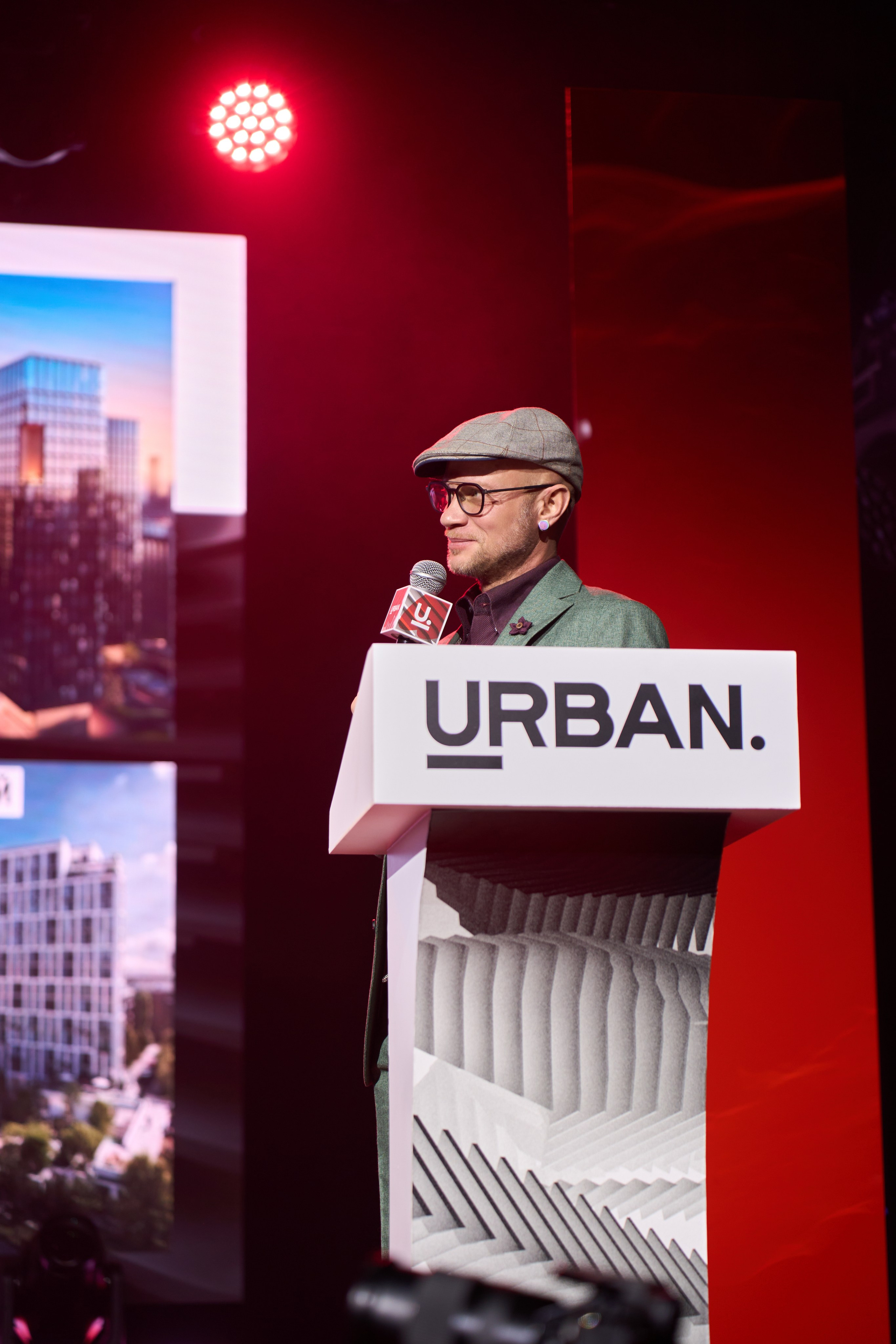 Премия URBAN. Репортажный фотограф в Москве Вадим Галанин