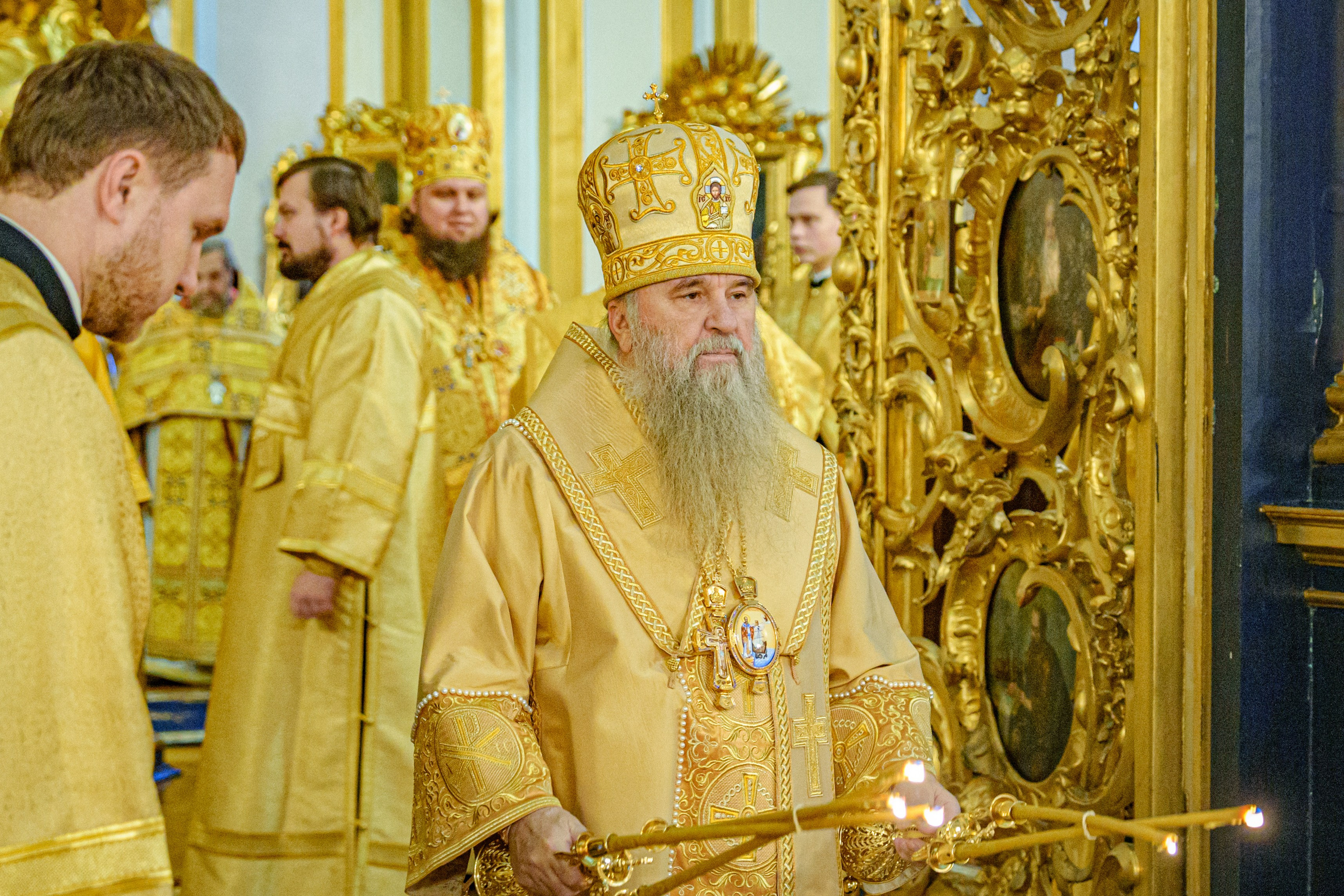 МИТРОПОЛИТ ВАРСОНОФИЙ СОВЕРШИЛ БОЖЕСТВЕННУЮ ЛИТУРГИЮ В НИКОЛО-БОГОЯВЛЕНСКОМ СОБОРЕ. НИКОЛО-БОГОЯВЛЕНСКИЙ МОРСКОЙ СОБОР