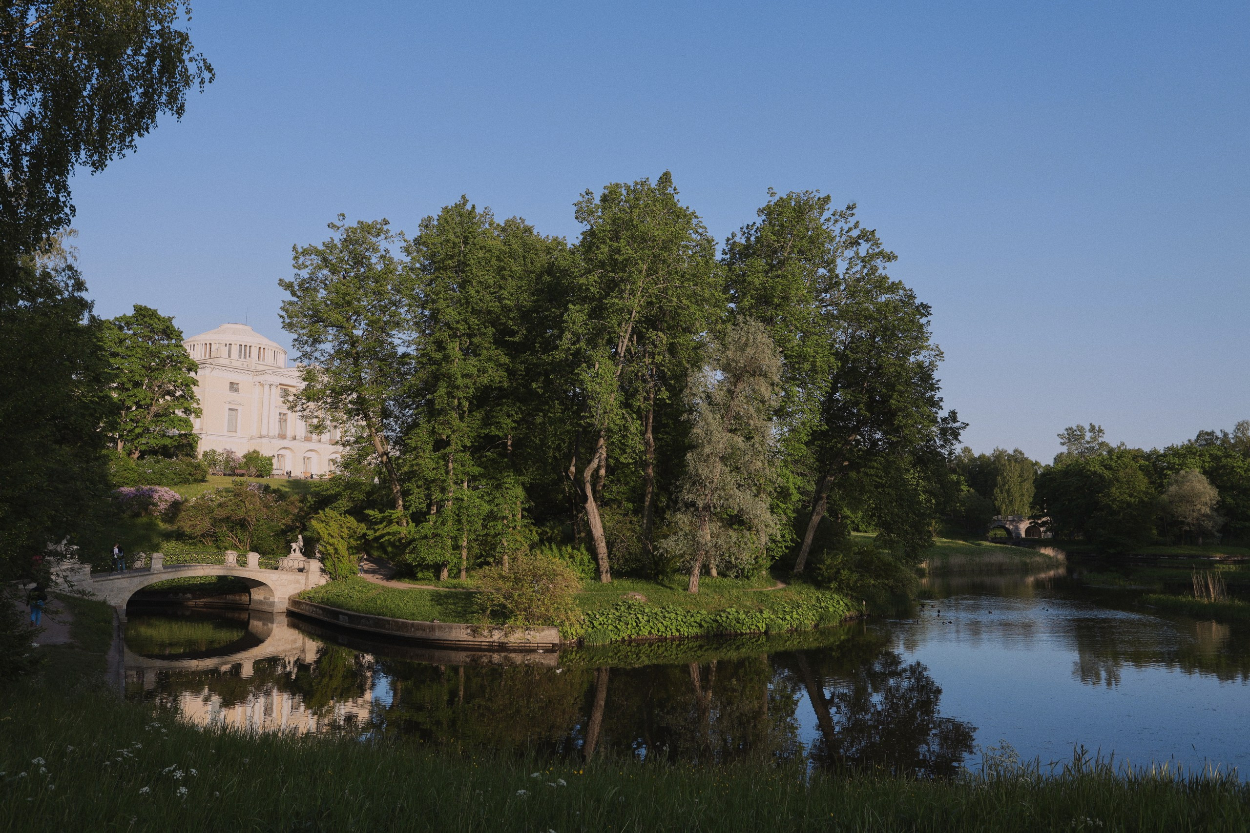 Павловский парк. Одежда из Санкт-Петербурга СИНИОКО