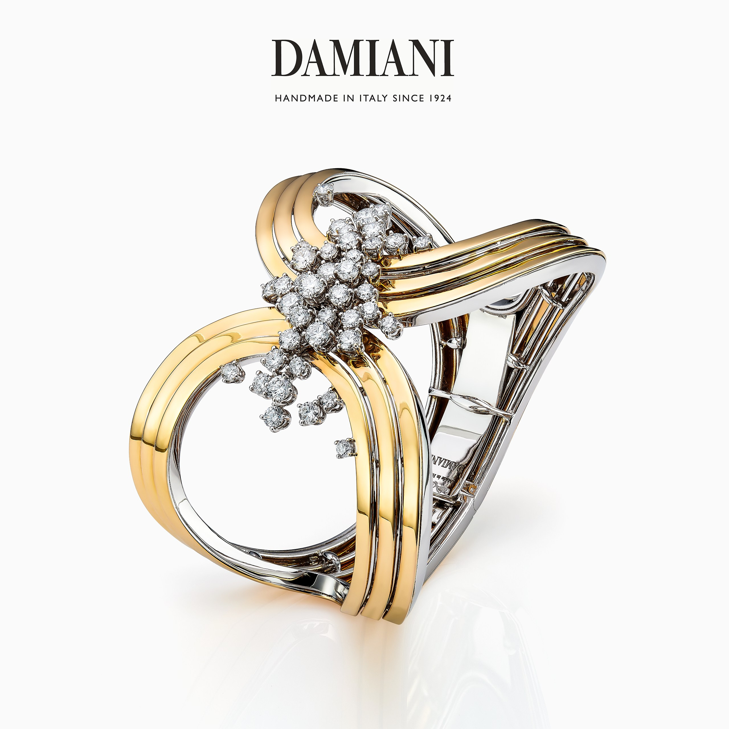 Профессиональная съёмка ювелирного браслета Damiani — чистый свет и мягкие отражения по схеме Дмитрия Лукьянова.