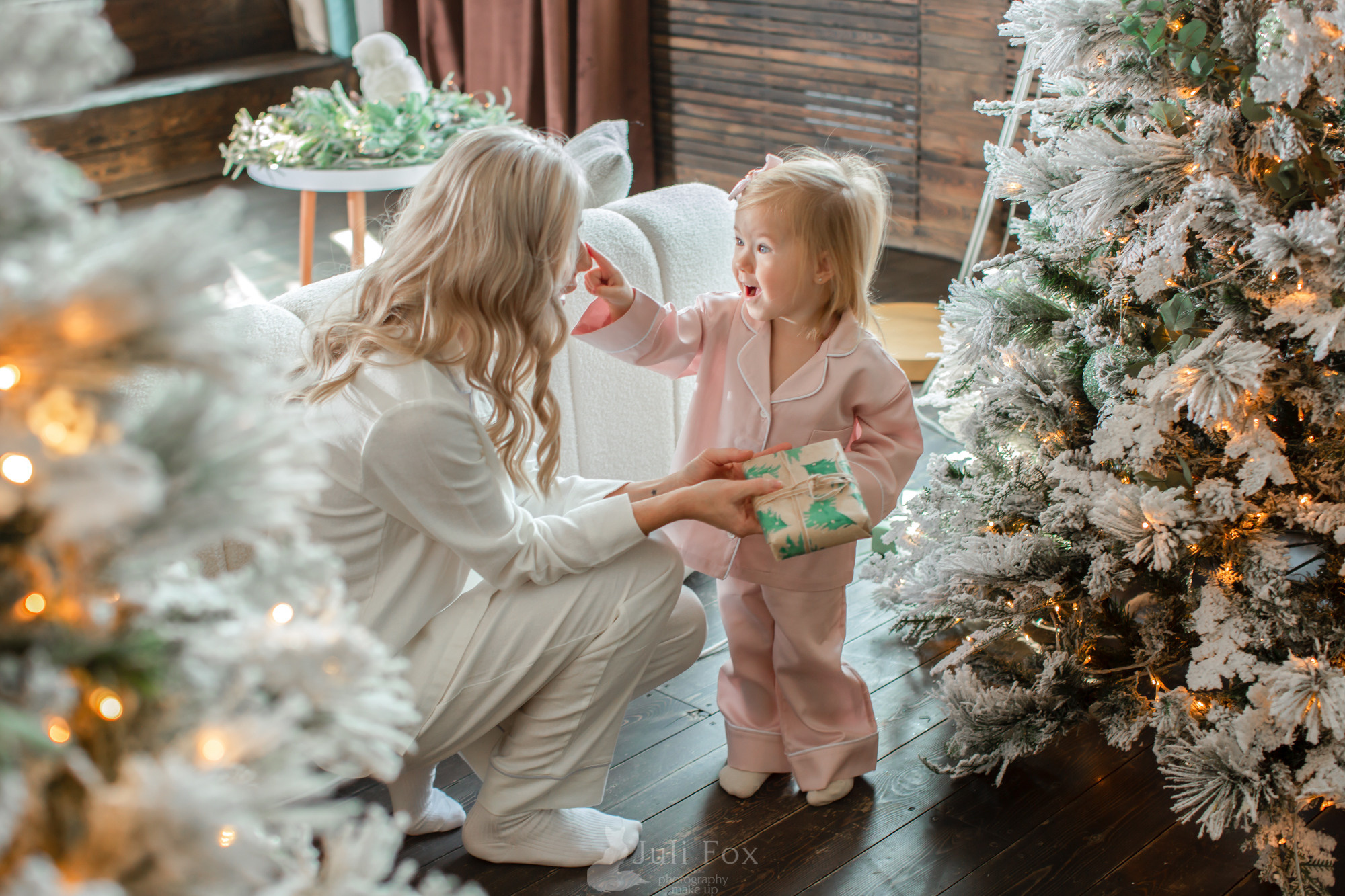 НОВОГОДНИЕ ФОТОСЕССИИ во Владивостоке. Портретный, свадебный, репортажный фотограф во Владивостоке Юлиана Джули Фокс
