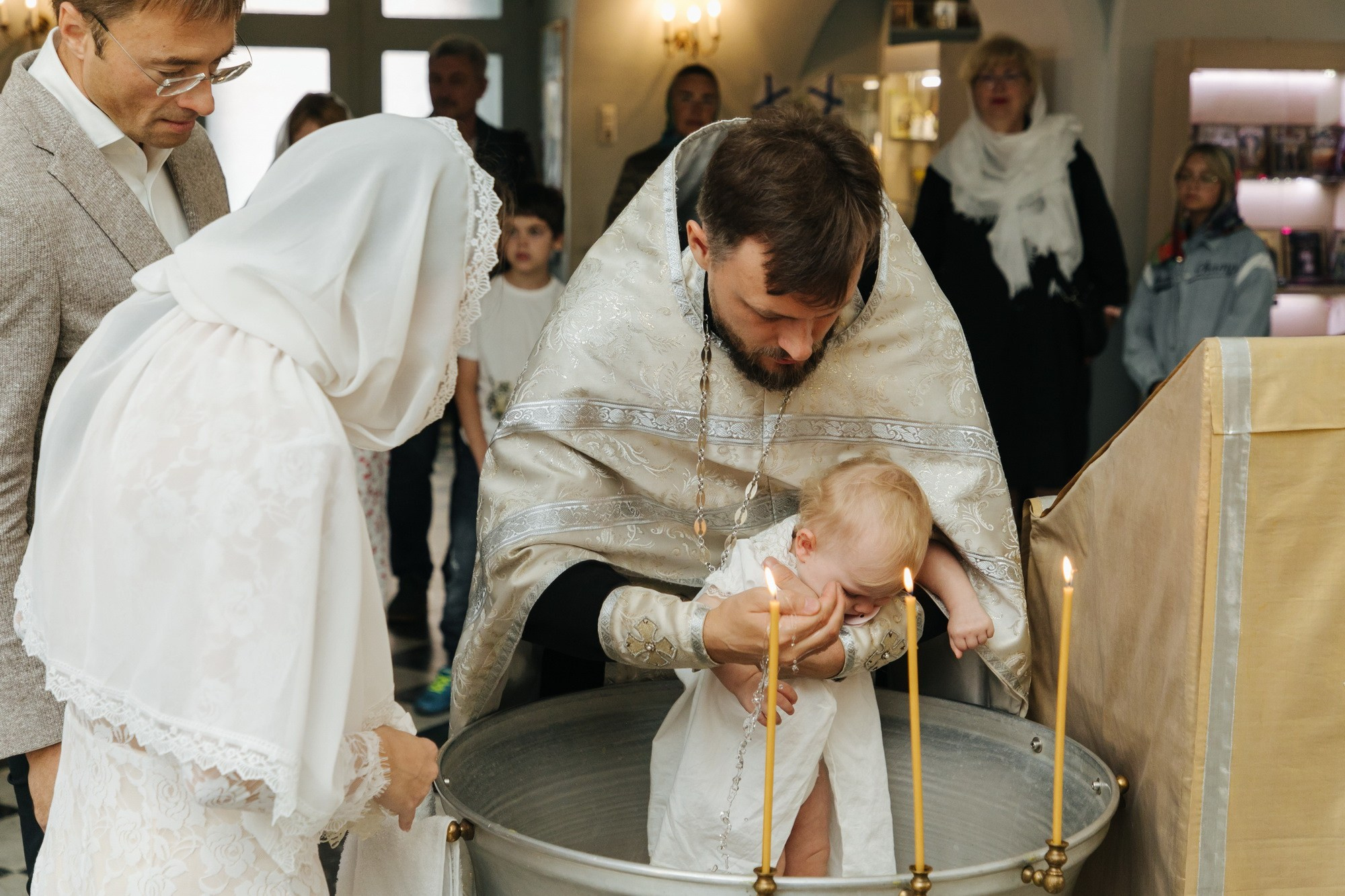Крещение ребенка Церковь Трёх Святителей СПб, где крестить на ваське, стоимость крещения 2024, лучшие храмы церкви для крещения, стоимость крестин, как записаться на крещение