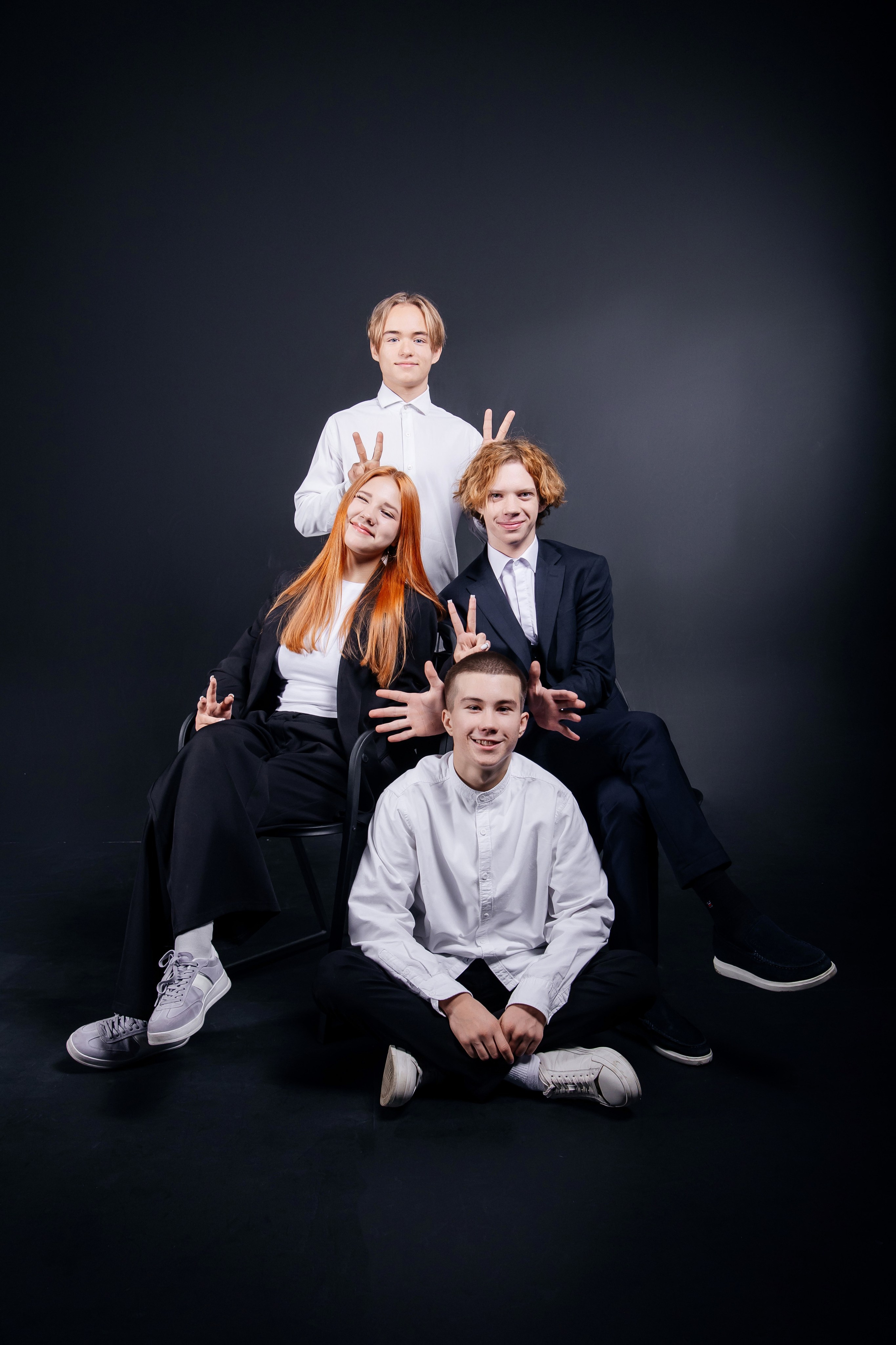 Школьные выпускные альбомы. Свадебный, семейный фотограф, контент съёмка. Екатеринбург. Елена Граф