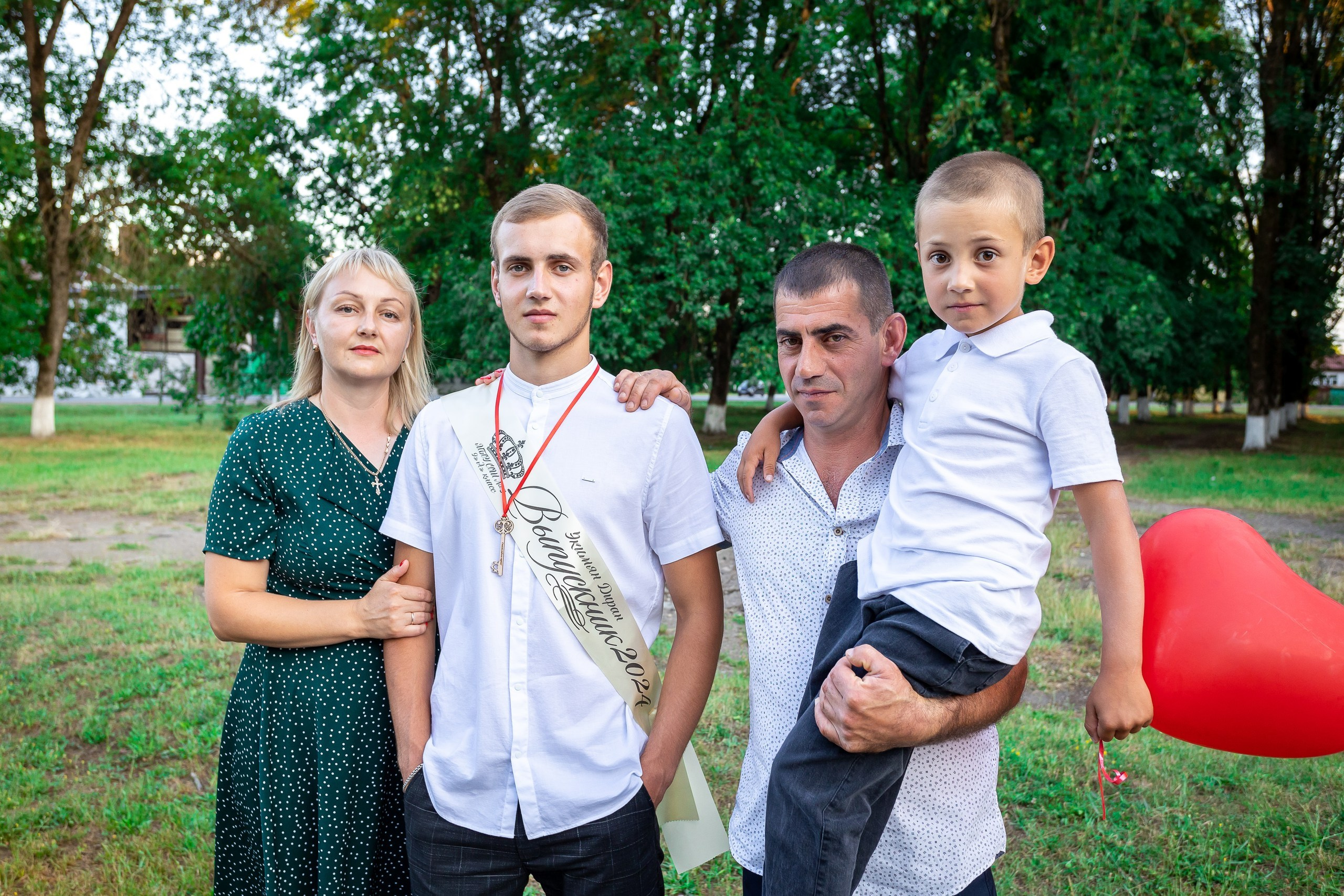 Вручение аттестата 2024 г. Выпускные альбомы Майкоп, Краснодар Елена Золотарева